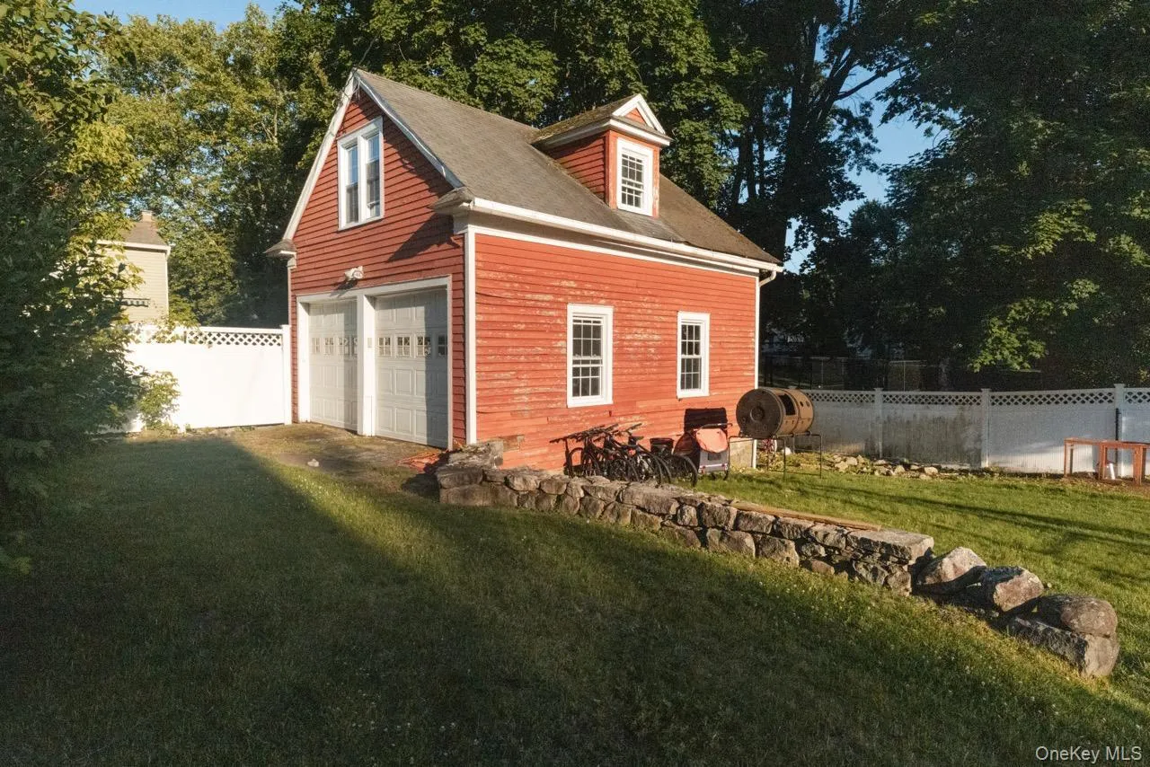 32 Lake Avenue, Ramapo, NY, 8 Bedrooms Bedrooms, 11 Rooms Rooms,3 BathroomsBathrooms,Residential Lease,For Rent,Lake,0,1023447 32 Lake Avenue, Ramapo, NY, 8 Bedrooms Bedrooms, 11 Rooms Rooms,3 BathroomsBathrooms,Residential Lease,For Rent,Lake,0,1023447