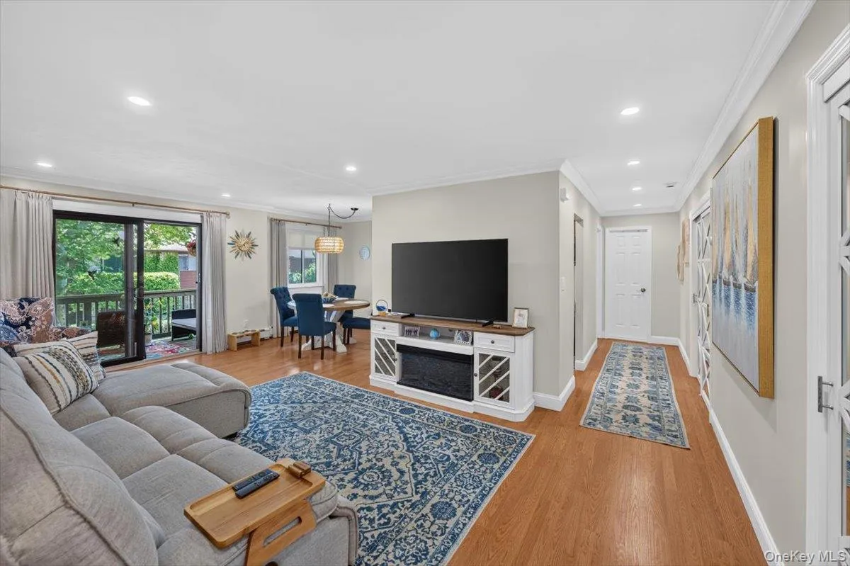 263 River Avenue, Brookhaven, NY, 1 Bedroom Bedrooms, 4 Rooms Rooms,1 BathroomBathrooms,Residential,For Rent,River,0,1023448 263 River Avenue, Brookhaven, NY, 1 Bedroom Bedrooms, 4 Rooms Rooms,1 BathroomBathrooms,Residential,For Rent,River,0,1023448
