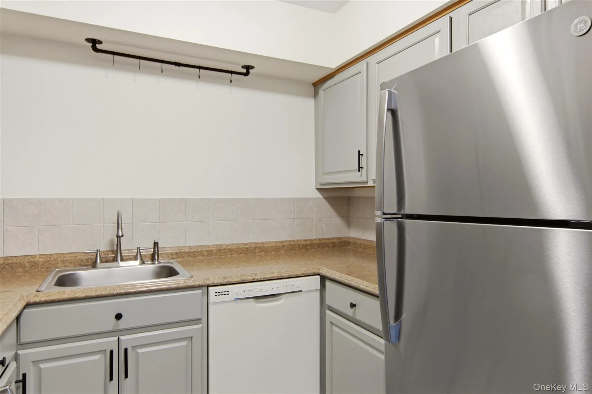58 Bailey Court, Brookhaven, NY, 1 Bedroom Bedrooms, 3 Rooms Rooms,1 BathroomBathrooms,Residential,For Rent,Bailey,0,1023449 58 Bailey Court, Brookhaven, NY, 1 Bedroom Bedrooms, 3 Rooms Rooms,1 BathroomBathrooms,Residential,For Rent,Bailey,0,1023449