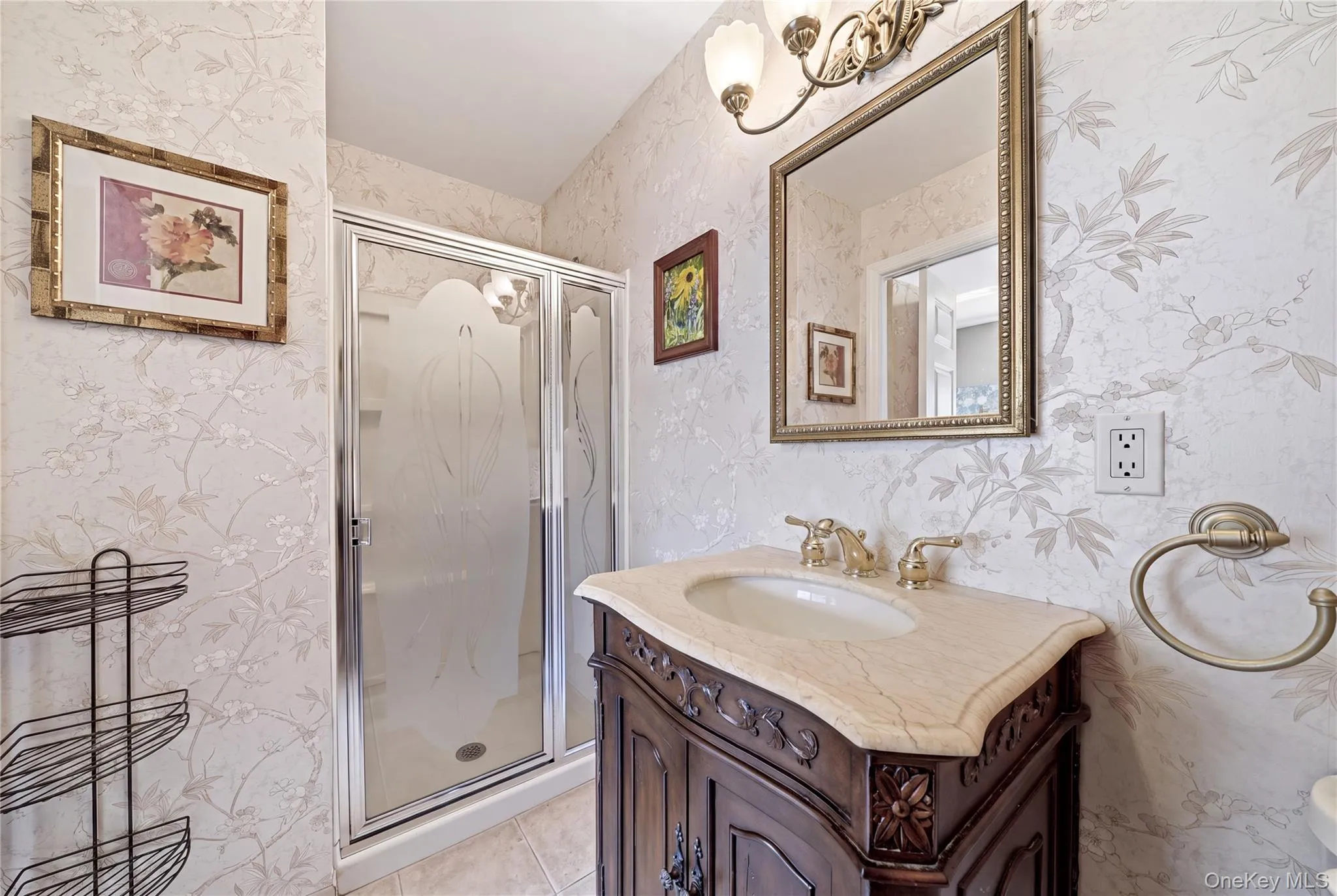 2nd Full Bath with Shower 2nd Full Bath with Shower