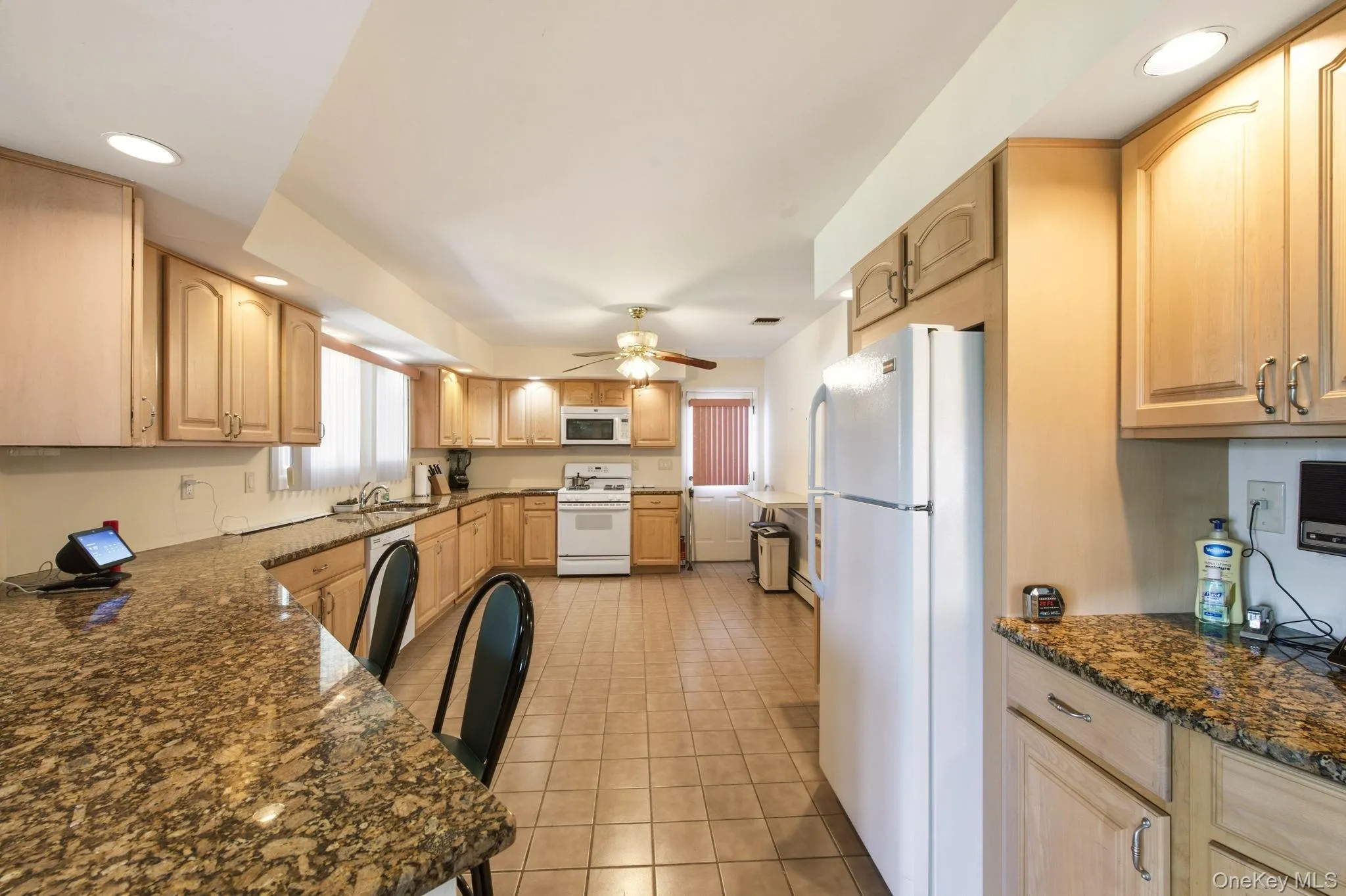 212 Shore Road, Babylon, NY, 2 Bedrooms Bedrooms, 6 Rooms Rooms,2 BathroomsBathrooms,Residential,For Rent,Shore,0,1023453 212 Shore Road, Babylon, NY, 2 Bedrooms Bedrooms, 6 Rooms Rooms,2 BathroomsBathrooms,Residential,For Rent,Shore,0,1023453