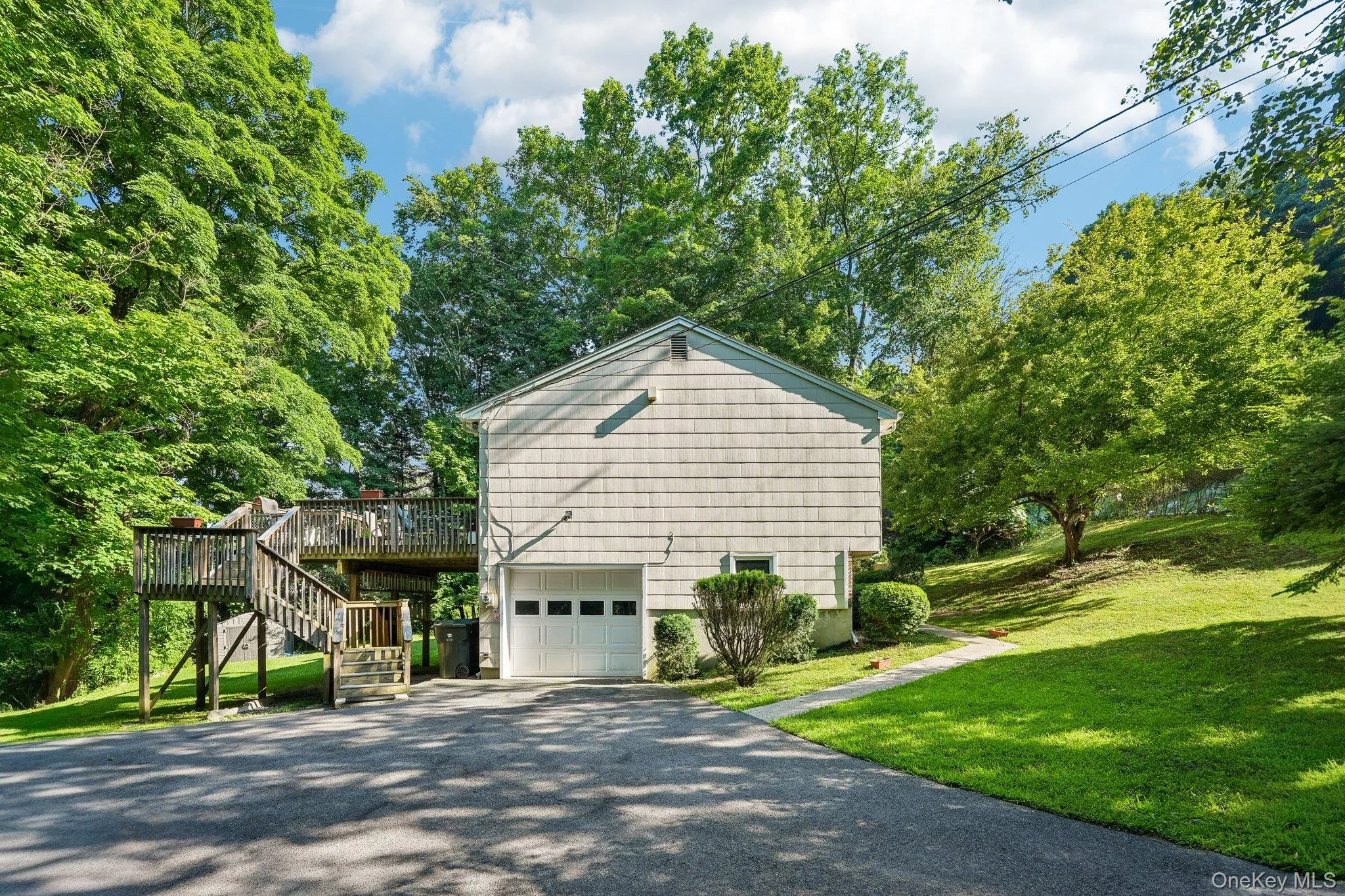 37 Nursery Road, Tuxedo, NY, 3 Bedrooms Bedrooms, 7 Rooms Rooms,1 BathroomBathrooms,Residential,For Rent,Nursery,0,1023454 37 Nursery Road, Tuxedo, NY, 3 Bedrooms Bedrooms, 7 Rooms Rooms,1 BathroomBathrooms,Residential,For Rent,Nursery,0,1023454