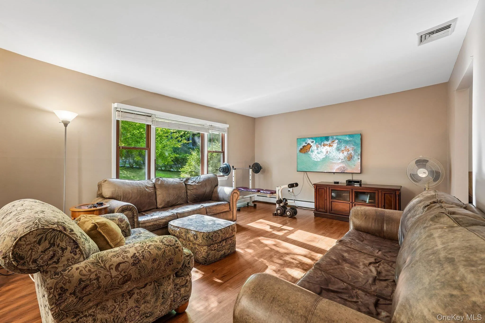 37 Nursery Road, Tuxedo, NY, 3 Bedrooms Bedrooms, 7 Rooms Rooms,1 BathroomBathrooms,Residential,For Rent,Nursery,0,1023454 37 Nursery Road, Tuxedo, NY, 3 Bedrooms Bedrooms, 7 Rooms Rooms,1 BathroomBathrooms,Residential,For Rent,Nursery,0,1023454