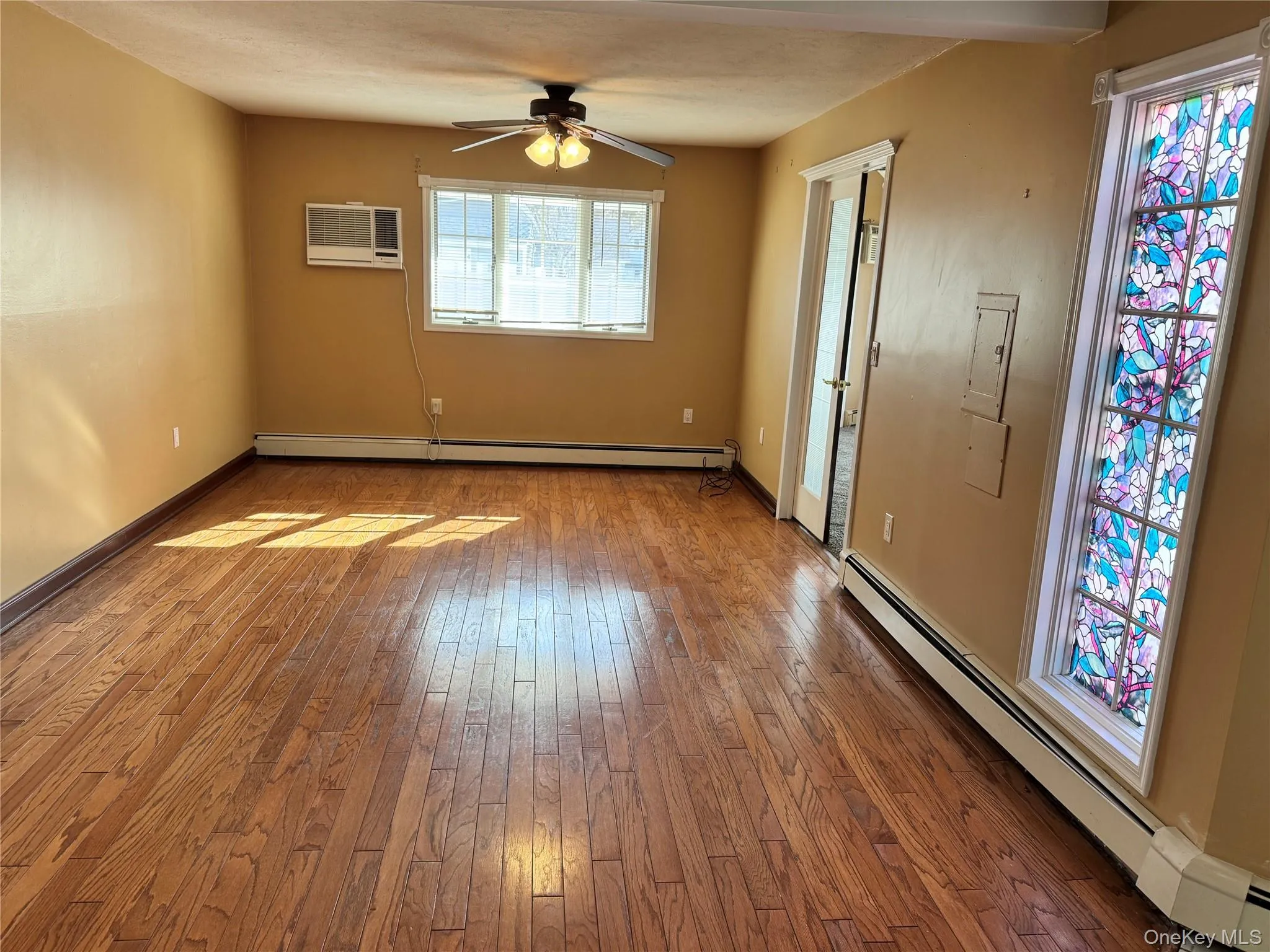 37 Spray Lane, Oyster Bay, NY, 4 Bedrooms Bedrooms, 7 Rooms Rooms,2 BathroomsBathrooms,Residential Lease,For Rent,Spray,0,1023455 37 Spray Lane, Oyster Bay, NY, 4 Bedrooms Bedrooms, 7 Rooms Rooms,2 BathroomsBathrooms,Residential Lease,For Rent,Spray,0,1023455