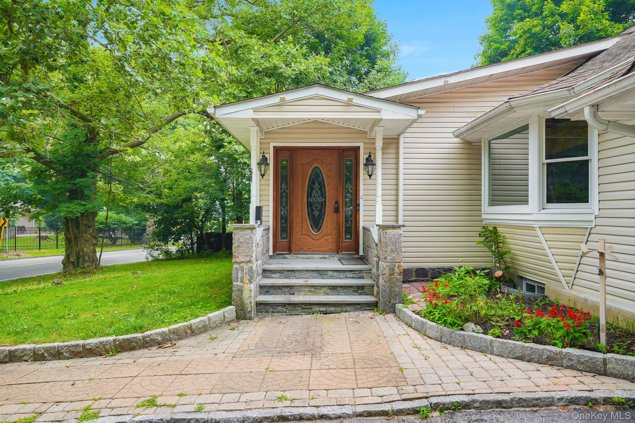 61 Underhill Road, Ossining, NY, 4 Bedrooms Bedrooms, 10 Rooms Rooms,2 BathroomsBathrooms,Residential,For Rent,Underhill,0,1023457 61 Underhill Road, Ossining, NY, 4 Bedrooms Bedrooms, 10 Rooms Rooms,2 BathroomsBathrooms,Residential,For Rent,Underhill,0,1023457