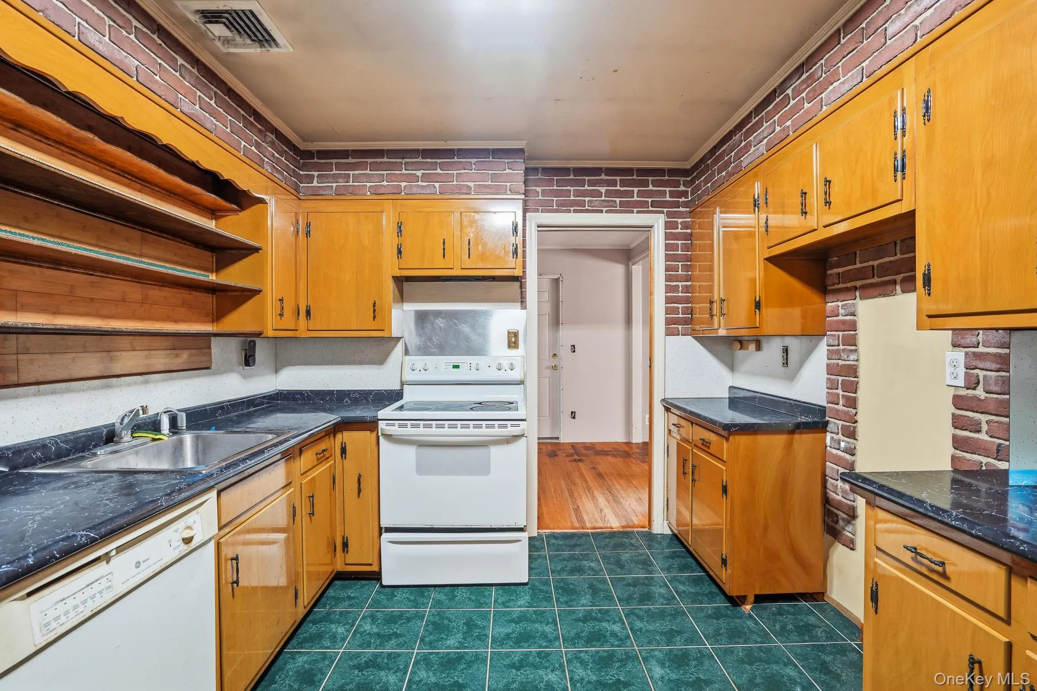 61 Underhill Road, Ossining, NY, 4 Bedrooms Bedrooms, 10 Rooms Rooms,2 BathroomsBathrooms,Residential,For Rent,Underhill,0,1023457 61 Underhill Road, Ossining, NY, 4 Bedrooms Bedrooms, 10 Rooms Rooms,2 BathroomsBathrooms,Residential,For Rent,Underhill,0,1023457