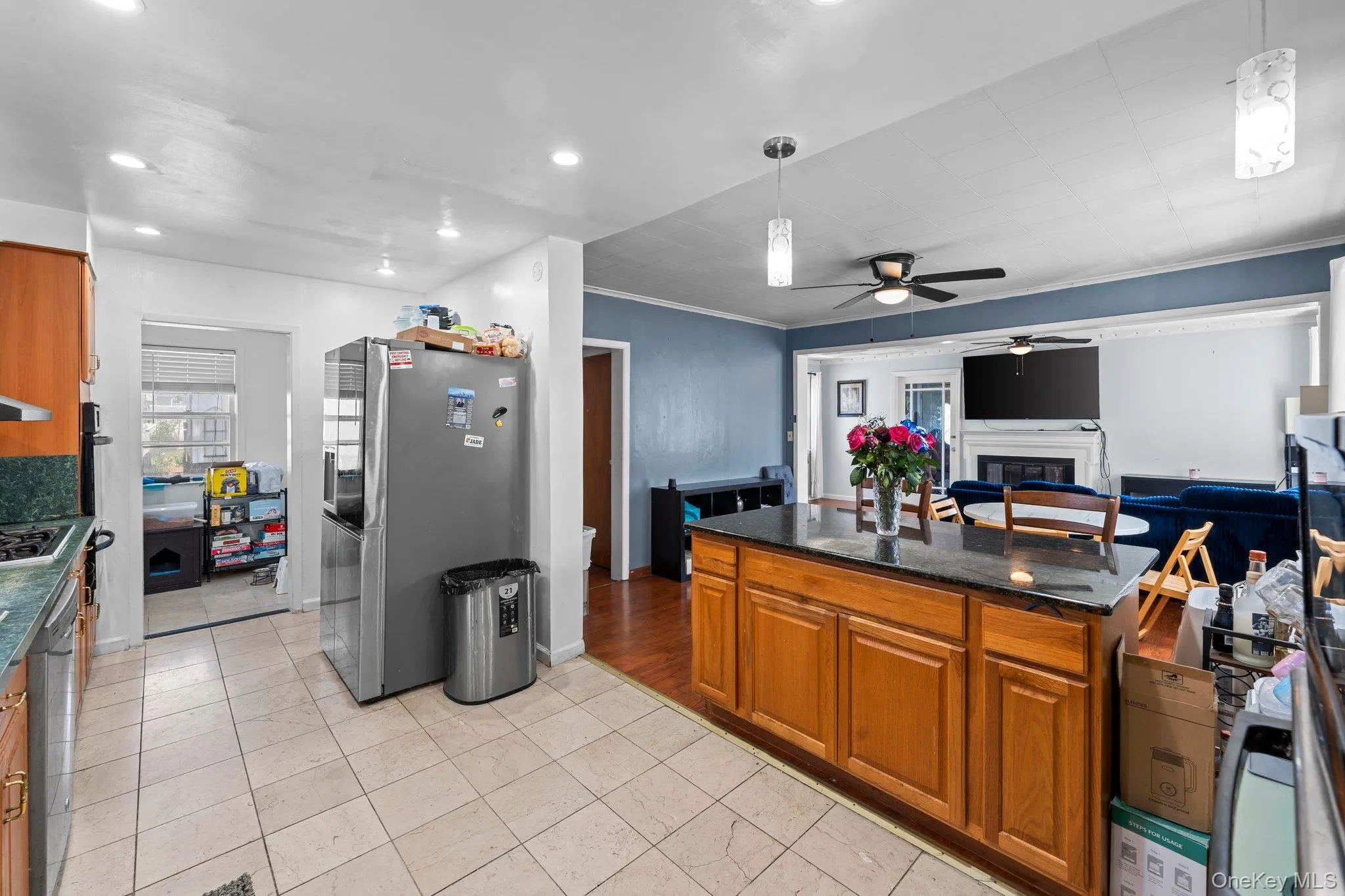40 East Avenue, Hempstead, NY, 3 Bedrooms Bedrooms, 5 Rooms Rooms,2 BathroomsBathrooms,Residential,For Rent,East,0,1023461 40 East Avenue, Hempstead, NY, 3 Bedrooms Bedrooms, 5 Rooms Rooms,2 BathroomsBathrooms,Residential,For Rent,East,0,1023461
