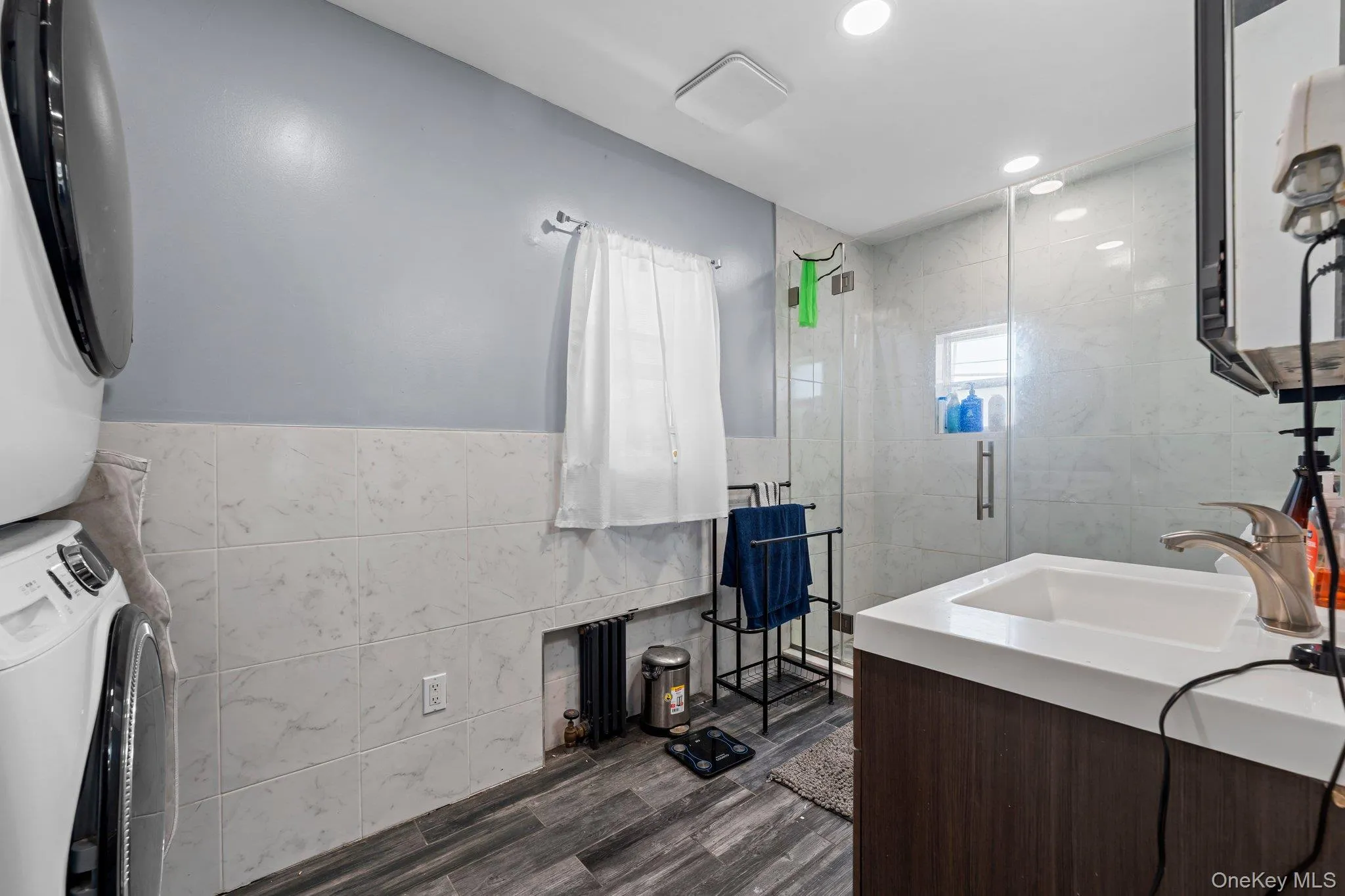 40 East Avenue, Hempstead, NY, 3 Bedrooms Bedrooms, 5 Rooms Rooms,2 BathroomsBathrooms,Residential,For Rent,East,0,1023461 40 East Avenue, Hempstead, NY, 3 Bedrooms Bedrooms, 5 Rooms Rooms,2 BathroomsBathrooms,Residential,For Rent,East,0,1023461