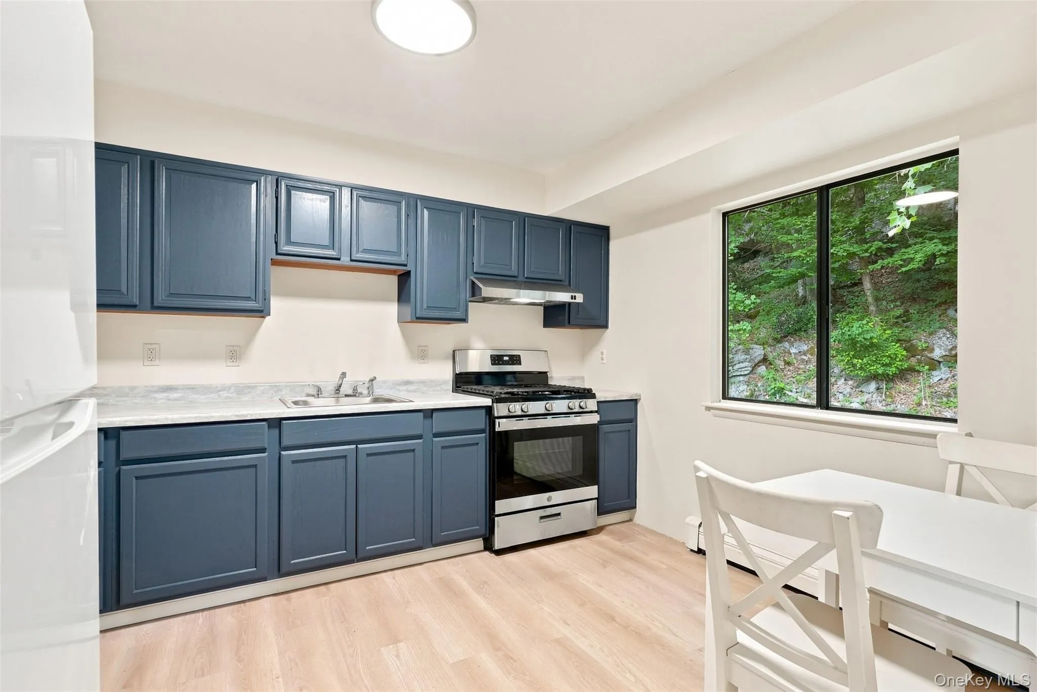 107 Sutton Park Road, Poughkeepsie (town), NY, 3 Bedrooms Bedrooms, 6 Rooms Rooms,2 BathroomsBathrooms,Residential,For Rent,Sutton Park,0,1023468 107 Sutton Park Road, Poughkeepsie (town), NY, 3 Bedrooms Bedrooms, 6 Rooms Rooms,2 BathroomsBathrooms,Residential,For Rent,Sutton Park,0,1023468