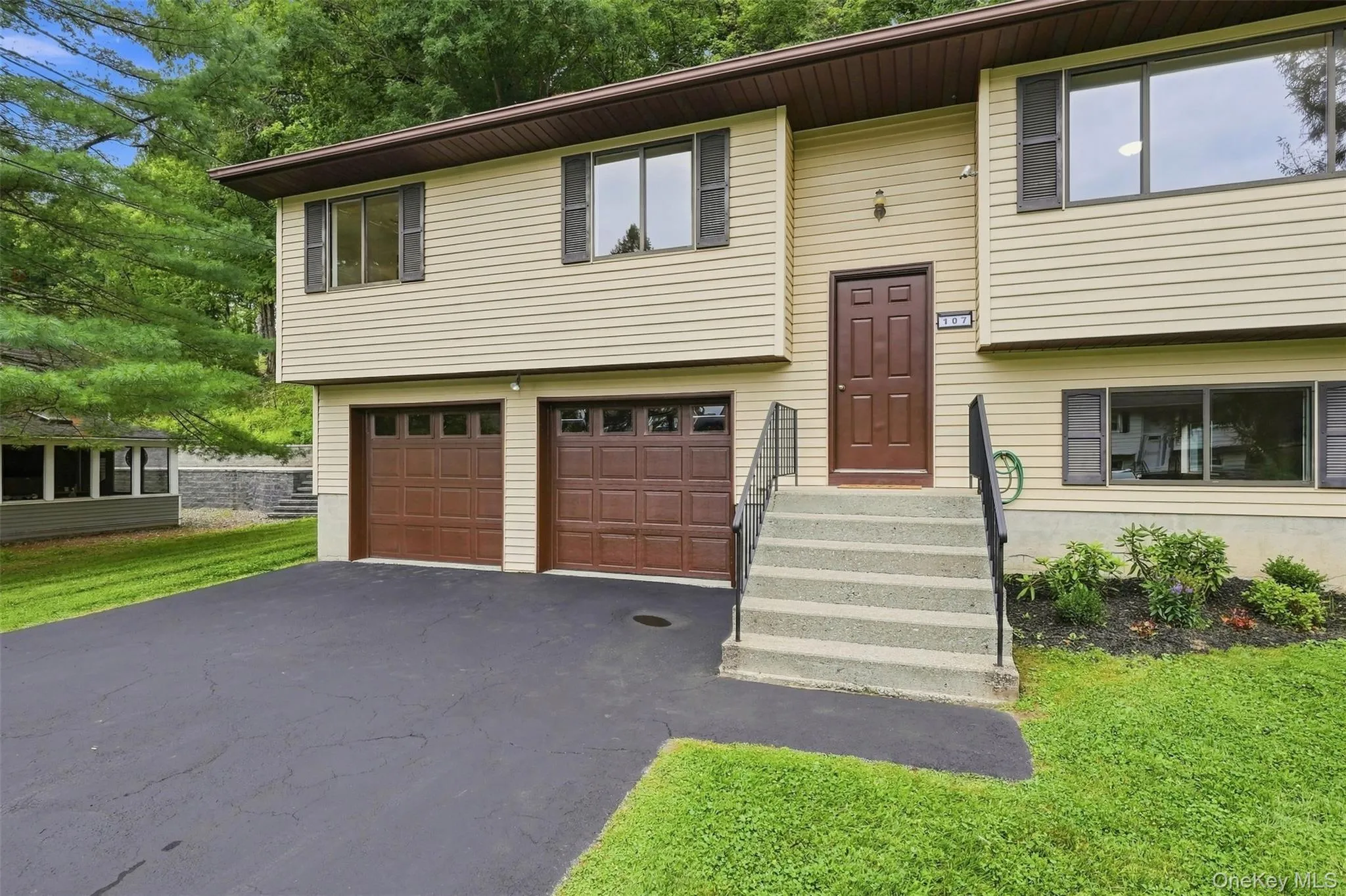 107 Sutton Park Road, Poughkeepsie (town), NY, 3 Bedrooms Bedrooms, 6 Rooms Rooms,2 BathroomsBathrooms,Residential,For Rent,Sutton Park,0,1023468 107 Sutton Park Road, Poughkeepsie (town), NY, 3 Bedrooms Bedrooms, 6 Rooms Rooms,2 BathroomsBathrooms,Residential,For Rent,Sutton Park,0,1023468