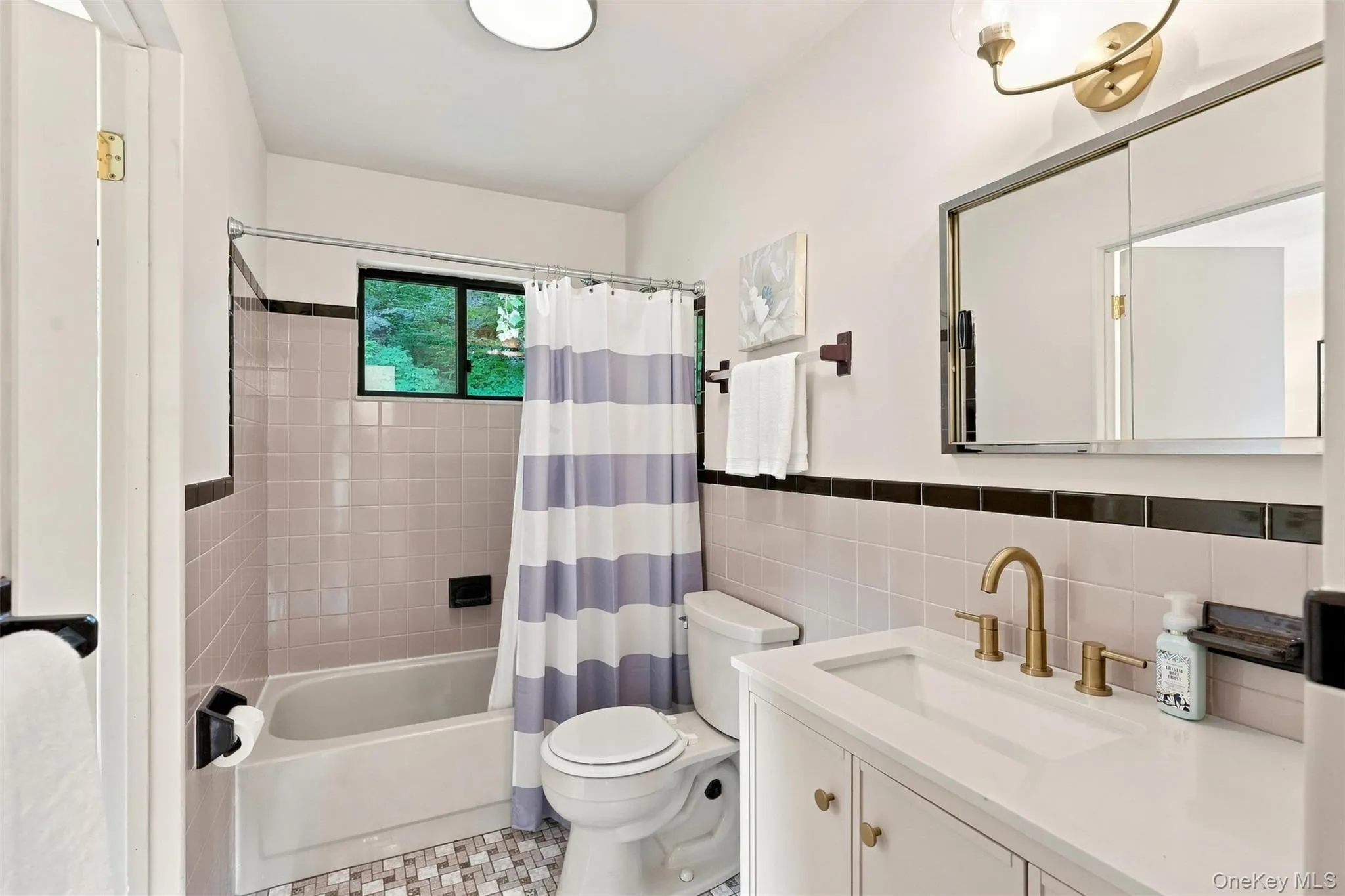107 Sutton Park Road, Poughkeepsie (town), NY, 3 Bedrooms Bedrooms, 6 Rooms Rooms,2 BathroomsBathrooms,Residential,For Rent,Sutton Park,0,1023468 107 Sutton Park Road, Poughkeepsie (town), NY, 3 Bedrooms Bedrooms, 6 Rooms Rooms,2 BathroomsBathrooms,Residential,For Rent,Sutton Park,0,1023468