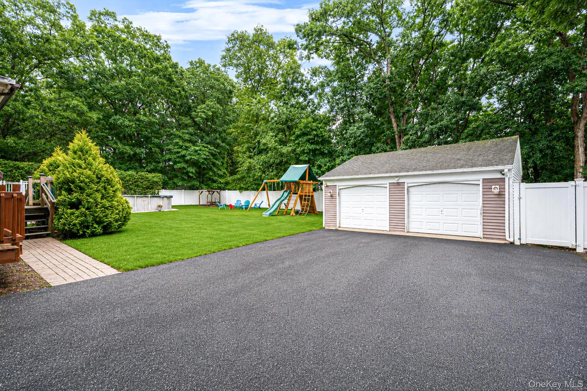 6 Mayflower Lane, Brookhaven, NY, 4 Bedrooms Bedrooms, 8 Rooms Rooms,1 BathroomBathrooms,Residential,For Rent,Mayflower,0,1023469 6 Mayflower Lane, Brookhaven, NY, 4 Bedrooms Bedrooms, 8 Rooms Rooms,1 BathroomBathrooms,Residential,For Rent,Mayflower,0,1023469