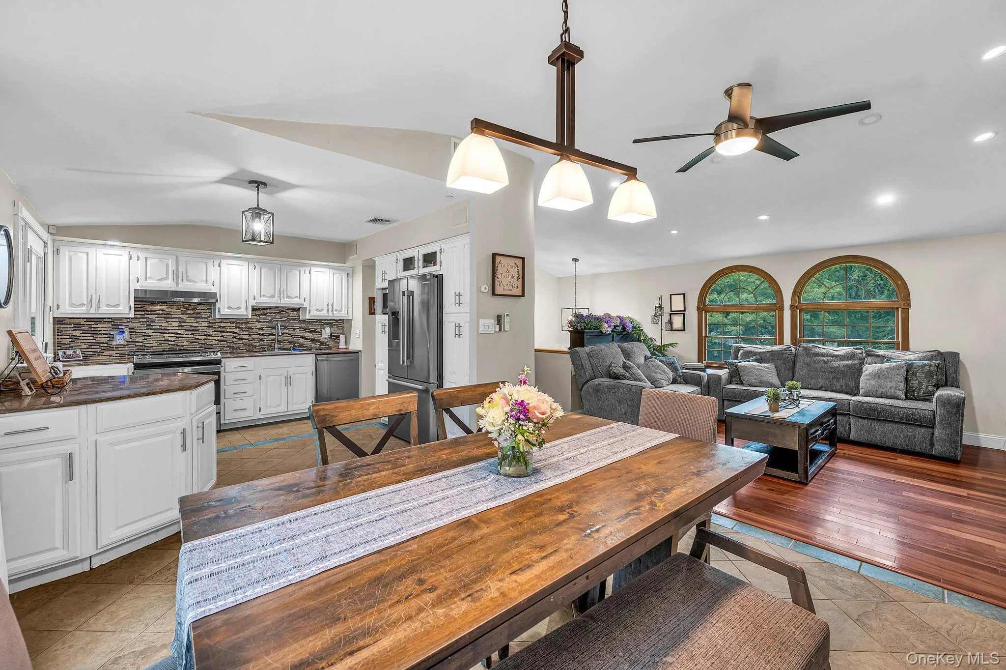 6 Mayflower Lane, Brookhaven, NY, 4 Bedrooms Bedrooms, 8 Rooms Rooms,1 BathroomBathrooms,Residential,For Rent,Mayflower,0,1023469 6 Mayflower Lane, Brookhaven, NY, 4 Bedrooms Bedrooms, 8 Rooms Rooms,1 BathroomBathrooms,Residential,For Rent,Mayflower,0,1023469