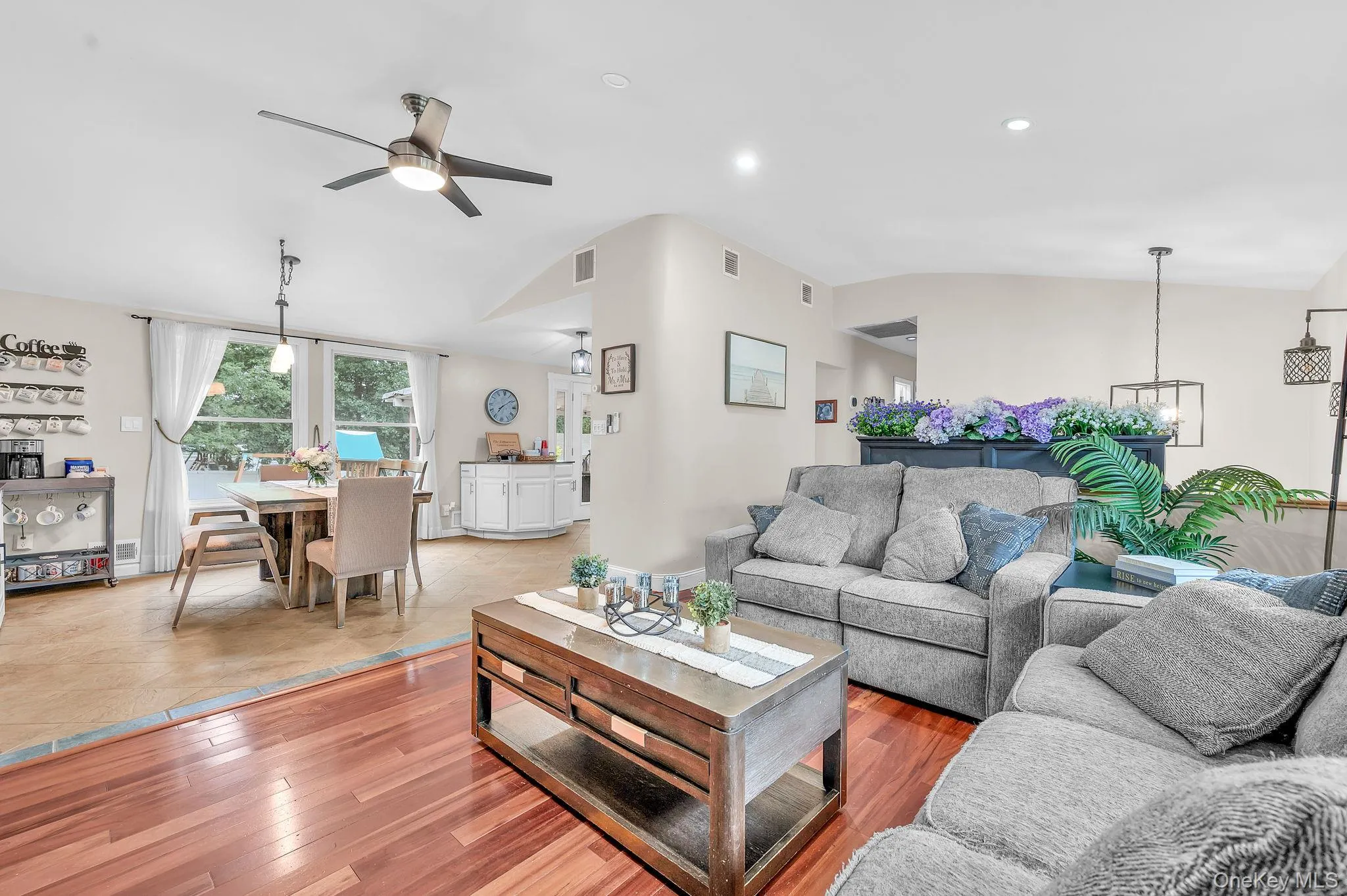 6 Mayflower Lane, Brookhaven, NY, 4 Bedrooms Bedrooms, 8 Rooms Rooms,1 BathroomBathrooms,Residential,For Rent,Mayflower,0,1023469 6 Mayflower Lane, Brookhaven, NY, 4 Bedrooms Bedrooms, 8 Rooms Rooms,1 BathroomBathrooms,Residential,For Rent,Mayflower,0,1023469