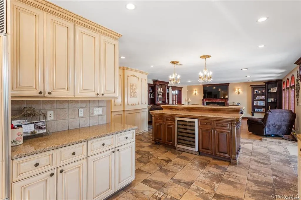 163-27 95th Street, New York, NY, 5 Bedrooms Bedrooms, 10 Rooms Rooms,5 BathroomsBathrooms,Residential,For Rent,95th,0,1023470 163-27 95th Street, New York, NY, 5 Bedrooms Bedrooms, 10 Rooms Rooms,5 BathroomsBathrooms,Residential,For Rent,95th,0,1023470