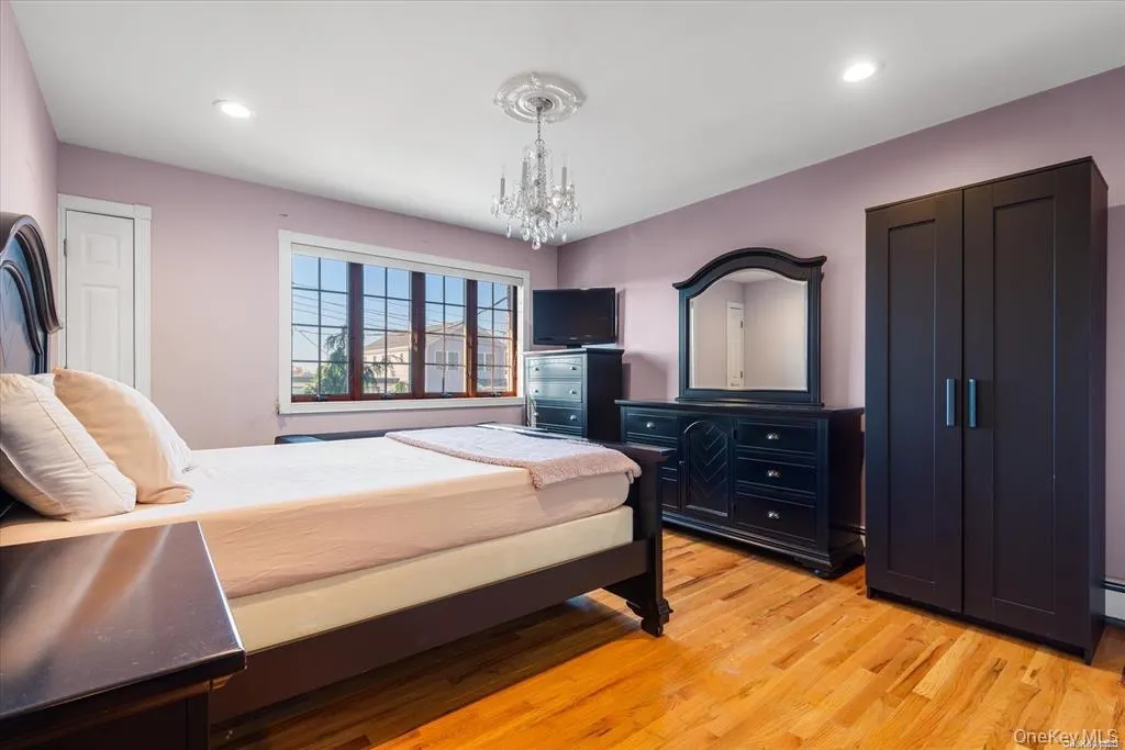 163-27 95th Street, New York, NY, 5 Bedrooms Bedrooms, 10 Rooms Rooms,5 BathroomsBathrooms,Residential,For Rent,95th,0,1023470 163-27 95th Street, New York, NY, 5 Bedrooms Bedrooms, 10 Rooms Rooms,5 BathroomsBathrooms,Residential,For Rent,95th,0,1023470