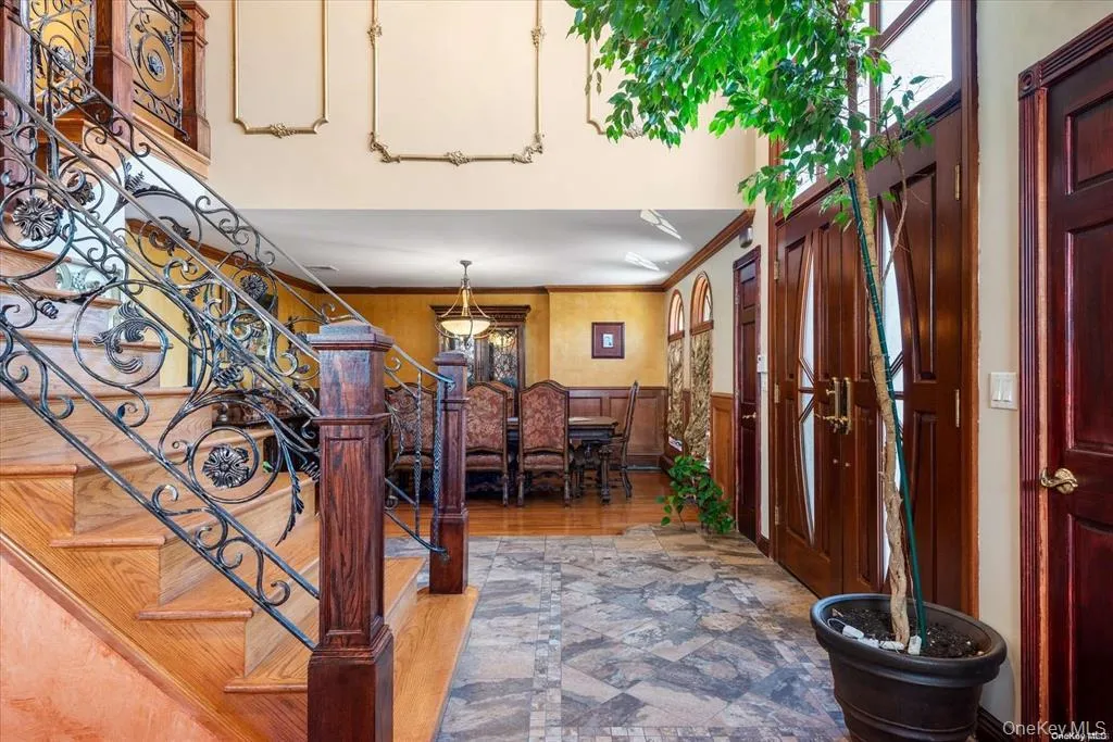 163-27 95th Street, New York, NY, 5 Bedrooms Bedrooms, 10 Rooms Rooms,5 BathroomsBathrooms,Residential,For Rent,95th,0,1023470 163-27 95th Street, New York, NY, 5 Bedrooms Bedrooms, 10 Rooms Rooms,5 BathroomsBathrooms,Residential,For Rent,95th,0,1023470