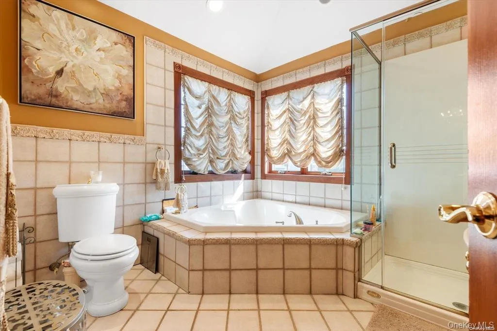 163-27 95th Street, New York, NY, 5 Bedrooms Bedrooms, 10 Rooms Rooms,5 BathroomsBathrooms,Residential,For Rent,95th,0,1023470 163-27 95th Street, New York, NY, 5 Bedrooms Bedrooms, 10 Rooms Rooms,5 BathroomsBathrooms,Residential,For Rent,95th,0,1023470