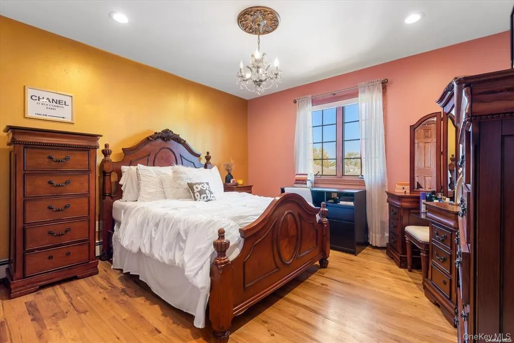 163-27 95th Street, New York, NY, 5 Bedrooms Bedrooms, 10 Rooms Rooms,5 BathroomsBathrooms,Residential,For Rent,95th,0,1023470 163-27 95th Street, New York, NY, 5 Bedrooms Bedrooms, 10 Rooms Rooms,5 BathroomsBathrooms,Residential,For Rent,95th,0,1023470