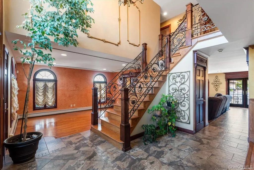 163-27 95th Street, New York, NY, 5 Bedrooms Bedrooms, 10 Rooms Rooms,5 BathroomsBathrooms,Residential,For Rent,95th,0,1023470 163-27 95th Street, New York, NY, 5 Bedrooms Bedrooms, 10 Rooms Rooms,5 BathroomsBathrooms,Residential,For Rent,95th,0,1023470