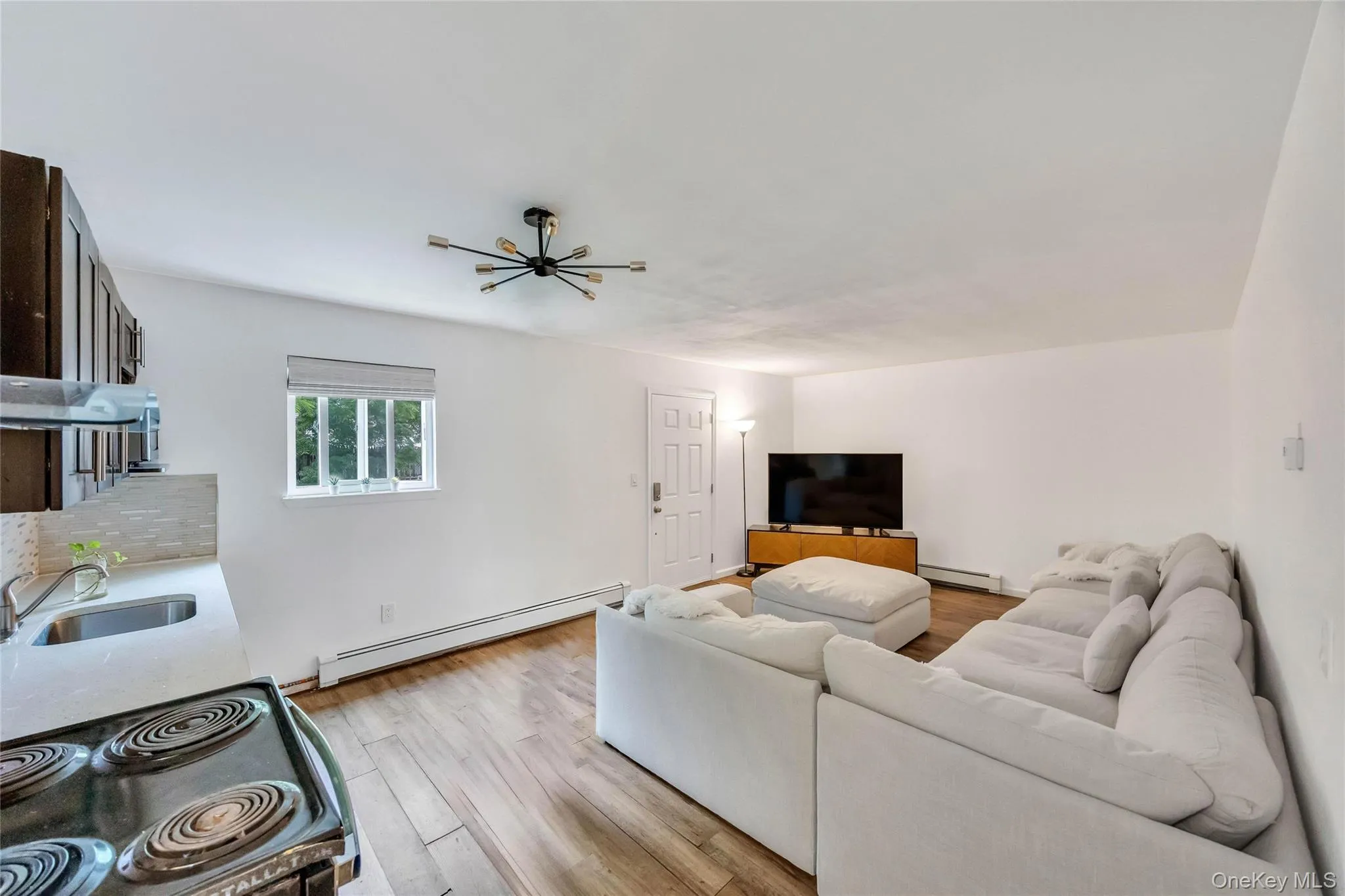 192 21st Street, Babylon, NY, 5 Bedrooms Bedrooms, 10 Rooms Rooms,2 BathroomsBathrooms,Residential,For Rent,21st,0,1023479 192 21st Street, Babylon, NY, 5 Bedrooms Bedrooms, 10 Rooms Rooms,2 BathroomsBathrooms,Residential,For Rent,21st,0,1023479