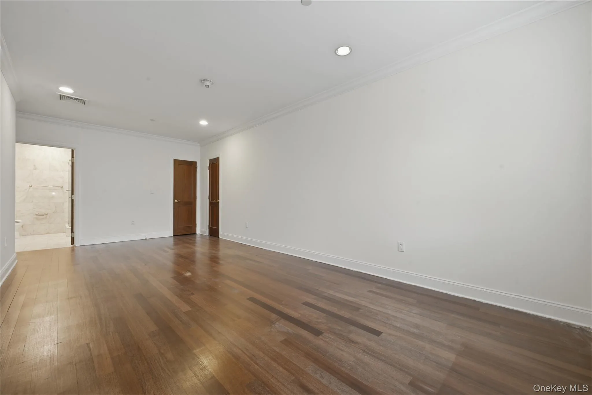 171 Great Neck Road, North Hempstead, NY, 2 Bedrooms Bedrooms, 6 Rooms Rooms,2 BathroomsBathrooms,Residential,For Rent,Great Neck,0,1023483 171 Great Neck Road, North Hempstead, NY, 2 Bedrooms Bedrooms, 6 Rooms Rooms,2 BathroomsBathrooms,Residential,For Rent,Great Neck,0,1023483