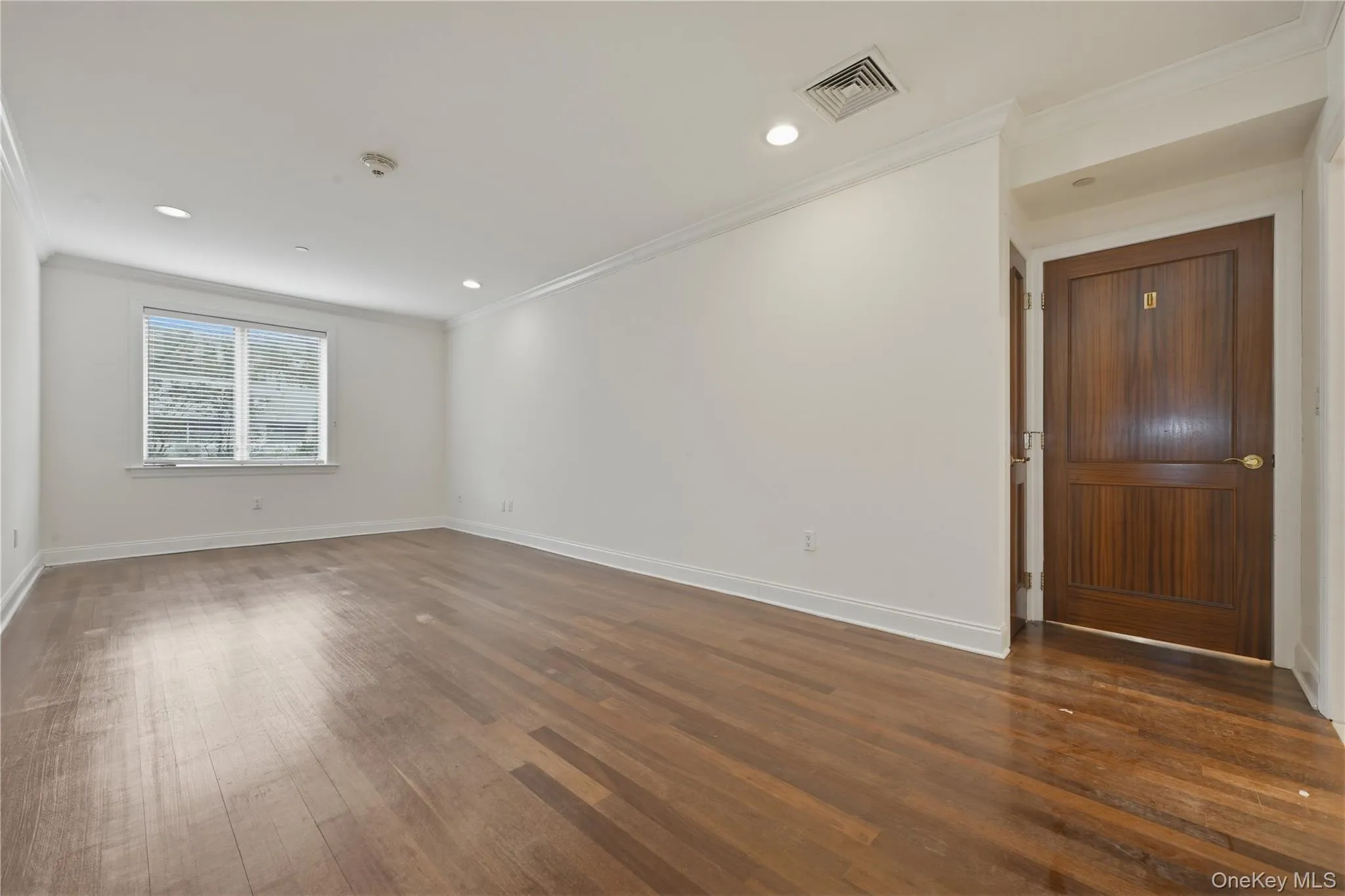 171 Great Neck Road, North Hempstead, NY, 2 Bedrooms Bedrooms, 6 Rooms Rooms,2 BathroomsBathrooms,Residential,For Rent,Great Neck,0,1023483 171 Great Neck Road, North Hempstead, NY, 2 Bedrooms Bedrooms, 6 Rooms Rooms,2 BathroomsBathrooms,Residential,For Rent,Great Neck,0,1023483