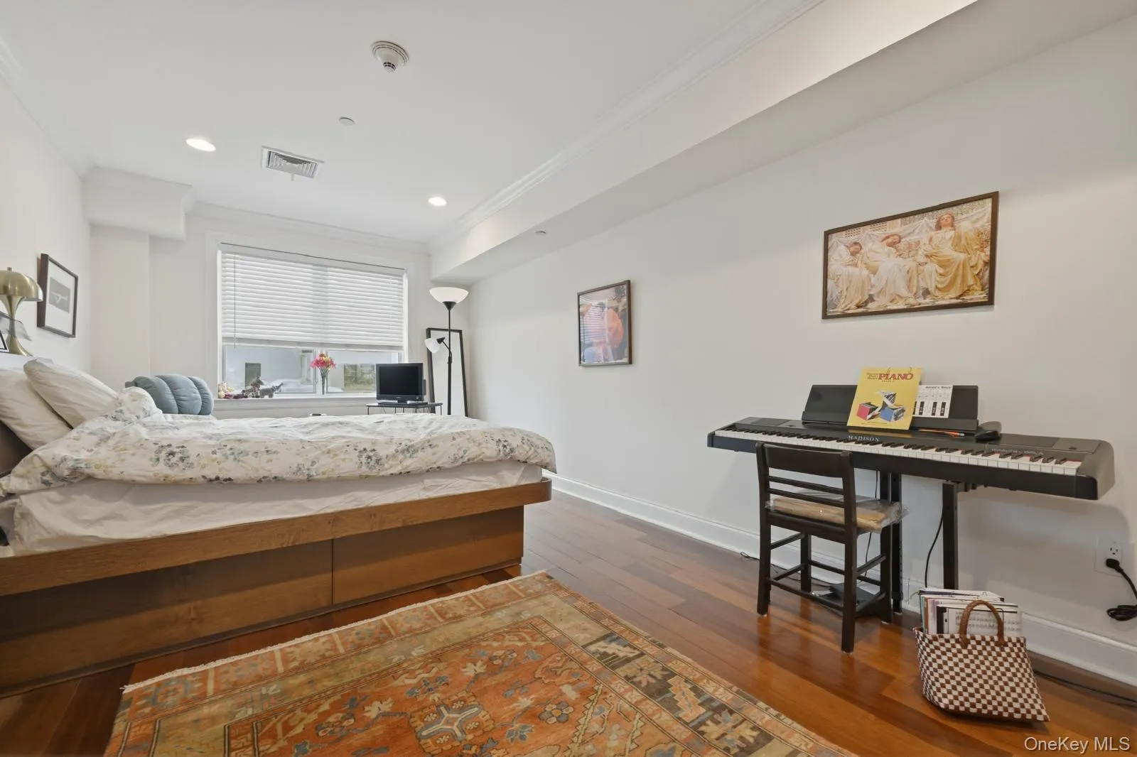 171 Great Neck Road, North Hempstead, NY, 2 Bedrooms Bedrooms, 6 Rooms Rooms,2 BathroomsBathrooms,Residential,For Rent,Great Neck,0,1023483 171 Great Neck Road, North Hempstead, NY, 2 Bedrooms Bedrooms, 6 Rooms Rooms,2 BathroomsBathrooms,Residential,For Rent,Great Neck,0,1023483