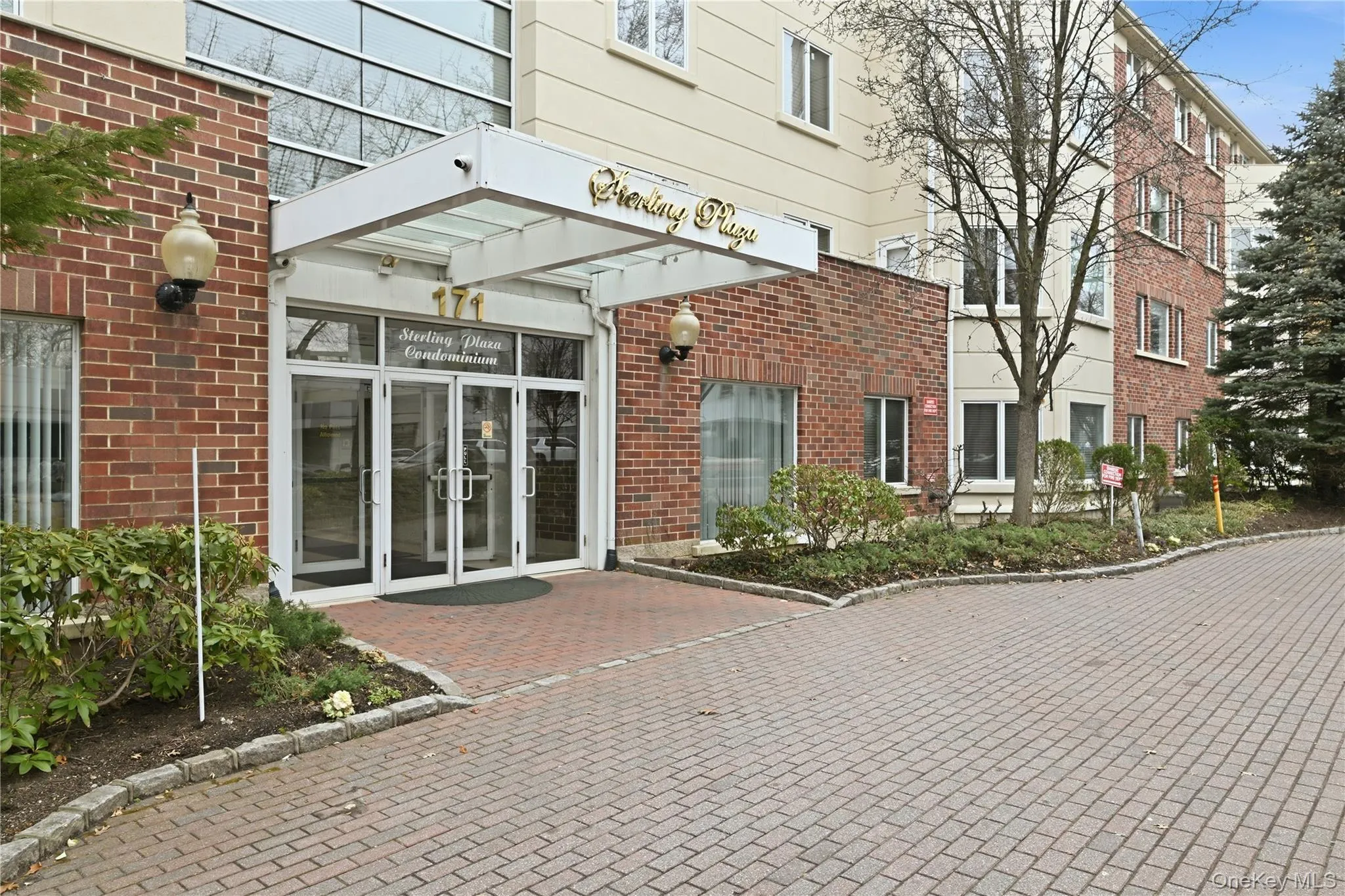 171 Great Neck Road, North Hempstead, NY, 2 Bedrooms Bedrooms, 6 Rooms Rooms,2 BathroomsBathrooms,Residential,For Rent,Great Neck,0,1023483 171 Great Neck Road, North Hempstead, NY, 2 Bedrooms Bedrooms, 6 Rooms Rooms,2 BathroomsBathrooms,Residential,For Rent,Great Neck,0,1023483