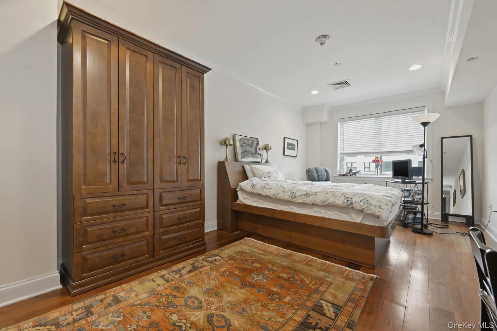 171 Great Neck Road, North Hempstead, NY, 2 Bedrooms Bedrooms, 6 Rooms Rooms,2 BathroomsBathrooms,Residential,For Rent,Great Neck,0,1023483 171 Great Neck Road, North Hempstead, NY, 2 Bedrooms Bedrooms, 6 Rooms Rooms,2 BathroomsBathrooms,Residential,For Rent,Great Neck,0,1023483