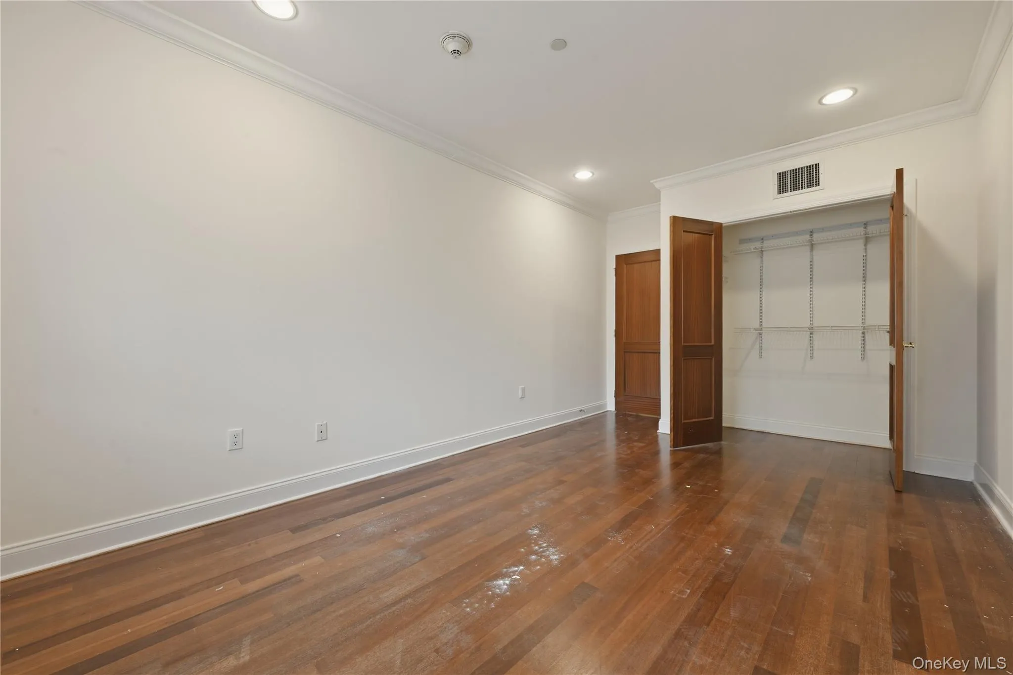 171 Great Neck Road, North Hempstead, NY, 2 Bedrooms Bedrooms, 6 Rooms Rooms,2 BathroomsBathrooms,Residential,For Rent,Great Neck,0,1023483 171 Great Neck Road, North Hempstead, NY, 2 Bedrooms Bedrooms, 6 Rooms Rooms,2 BathroomsBathrooms,Residential,For Rent,Great Neck,0,1023483