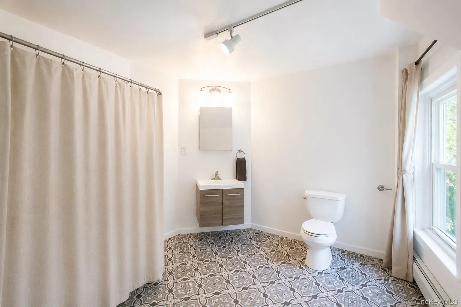 12 Monell Place, Beacon, NY, 5 Bedrooms Bedrooms, 11 Rooms Rooms,3 BathroomsBathrooms,Residential,For Rent,Monell,0,1023486 12 Monell Place, Beacon, NY, 5 Bedrooms Bedrooms, 11 Rooms Rooms,3 BathroomsBathrooms,Residential,For Rent,Monell,0,1023486