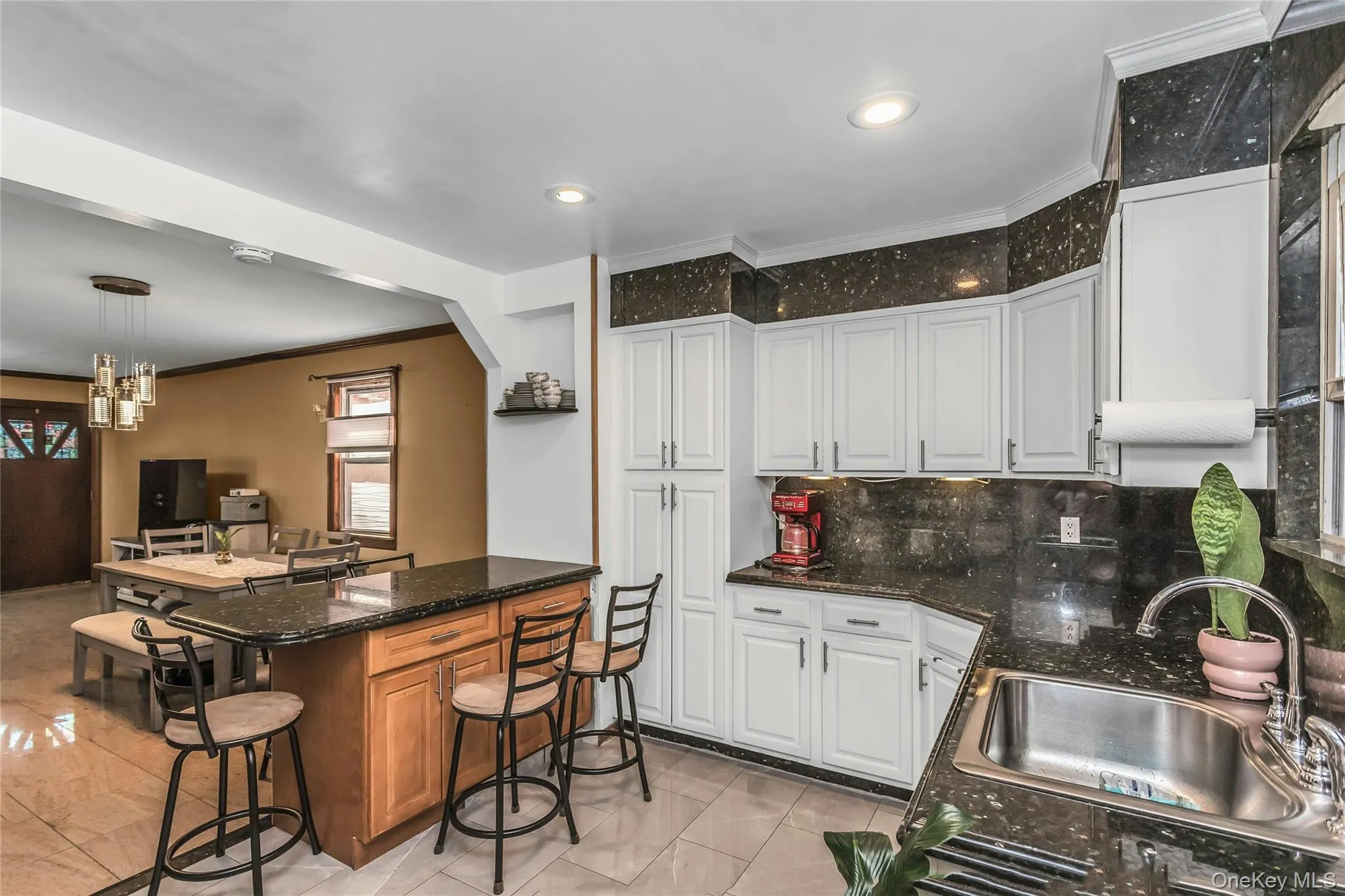 7822 79th Place, New York, NY, 3 Bedrooms Bedrooms, 6 Rooms Rooms,2 BathroomsBathrooms,Residential,For Rent,79th,0,1023492 7822 79th Place, New York, NY, 3 Bedrooms Bedrooms, 6 Rooms Rooms,2 BathroomsBathrooms,Residential,For Rent,79th,0,1023492
