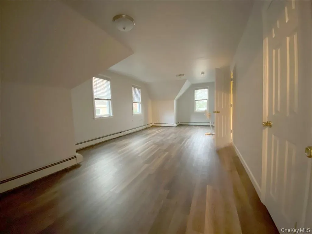 31 Fairview Avenue, Eastchester, NY, 1 Bedroom Bedrooms, 3 Rooms Rooms,1 BathroomBathrooms,Residential Lease,For Rent,Fairview,0,1023499 31 Fairview Avenue, Eastchester, NY, 1 Bedroom Bedrooms, 3 Rooms Rooms,1 BathroomBathrooms,Residential Lease,For Rent,Fairview,0,1023499