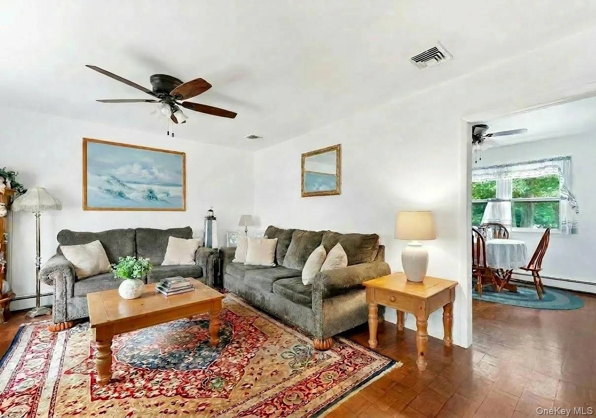 235 Highview Drive, Brookhaven, NY, 3 Bedrooms Bedrooms, 5 Rooms Rooms,2 BathroomsBathrooms,Residential,For Rent,Highview,0,1023500 235 Highview Drive, Brookhaven, NY, 3 Bedrooms Bedrooms, 5 Rooms Rooms,2 BathroomsBathrooms,Residential,For Rent,Highview,0,1023500