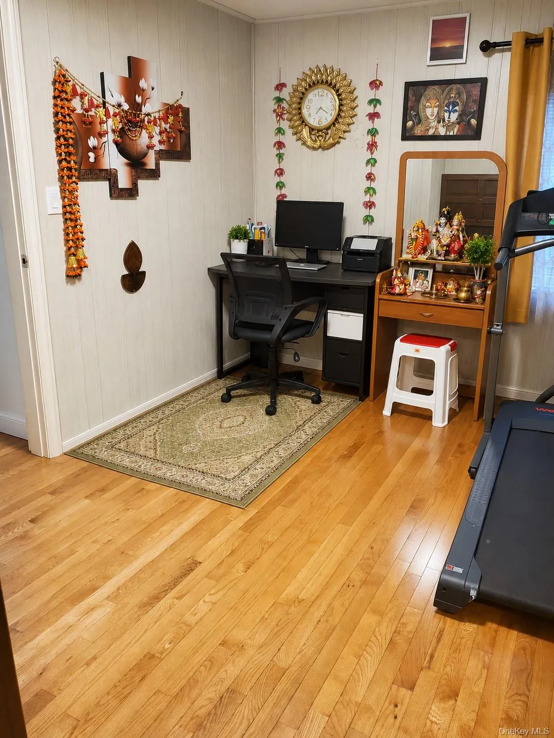 Virtually decluttered Virtually decluttered