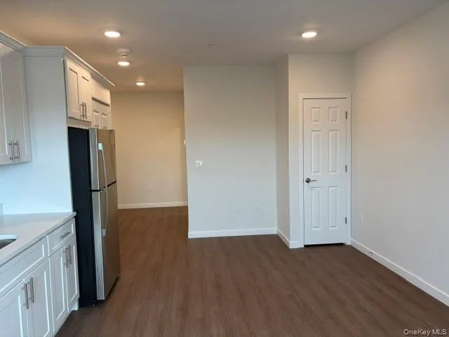 227 4th Avenue, Islip, NY, 1 Room Rooms,1 BathroomBathrooms,Residential Lease,For Rent,Avenue,0,1023504 227 4th Avenue, Islip, NY, 1 Room Rooms,1 BathroomBathrooms,Residential Lease,For Rent,Avenue,0,1023504