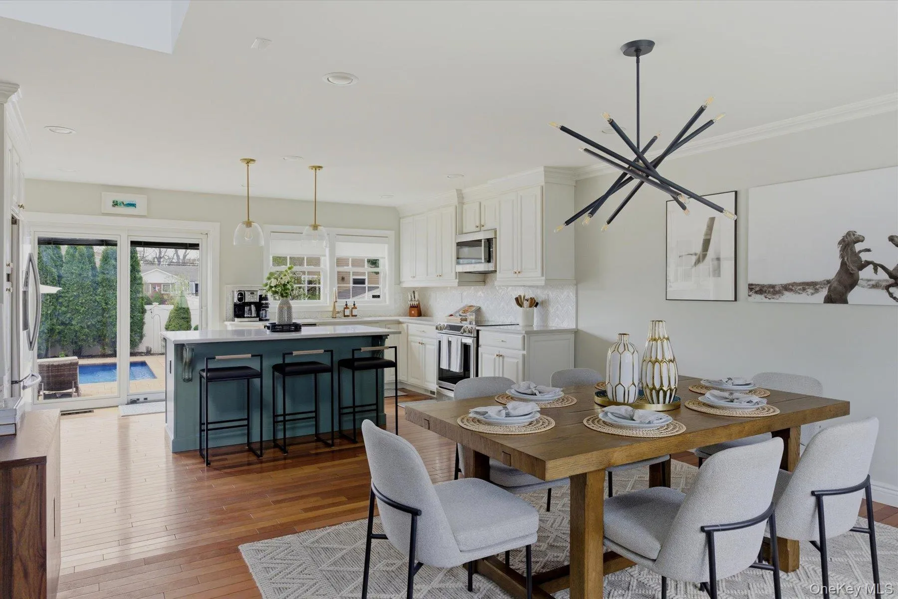 Light filled dining area seamlessly connected to the kitchen Light filled dining area seamlessly connected to the kitchen