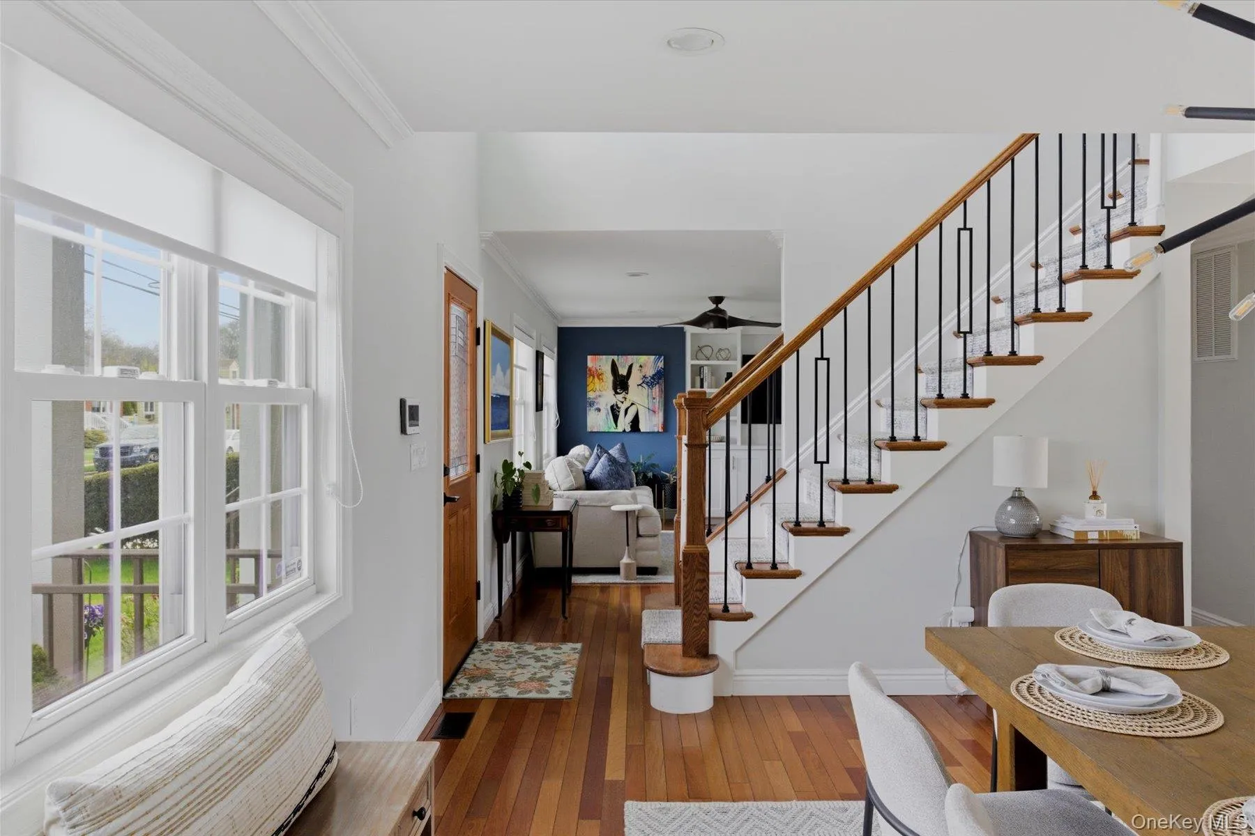 Welcoming foyer with hardwood floors Welcoming foyer with hardwood floors