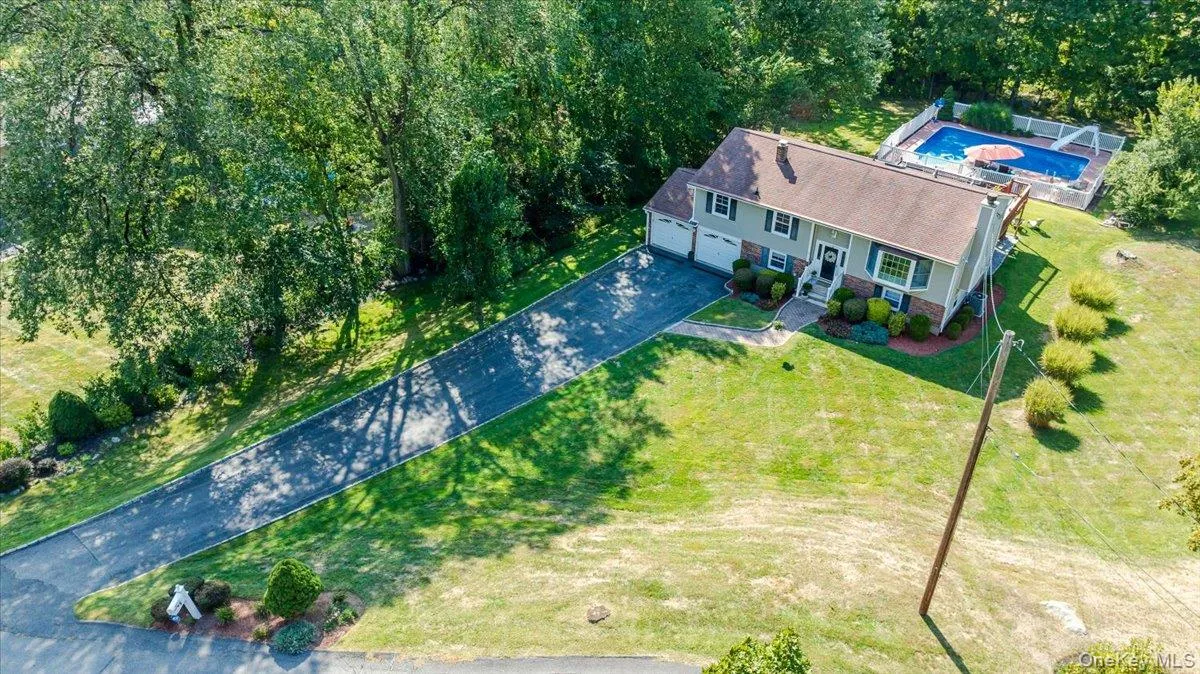 5 North Court, Carmel, NY, 3 Bedrooms Bedrooms, 7 Rooms Rooms,2 BathroomsBathrooms,Residential,For Rent,North,0,1023517 5 North Court, Carmel, NY, 3 Bedrooms Bedrooms, 7 Rooms Rooms,2 BathroomsBathrooms,Residential,For Rent,North,0,1023517