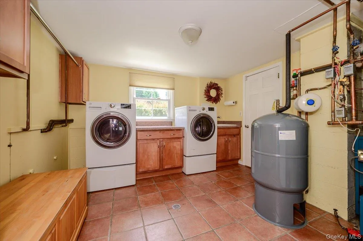 5 North Court, Carmel, NY, 3 Bedrooms Bedrooms, 7 Rooms Rooms,2 BathroomsBathrooms,Residential,For Rent,North,0,1023517 5 North Court, Carmel, NY, 3 Bedrooms Bedrooms, 7 Rooms Rooms,2 BathroomsBathrooms,Residential,For Rent,North,0,1023517