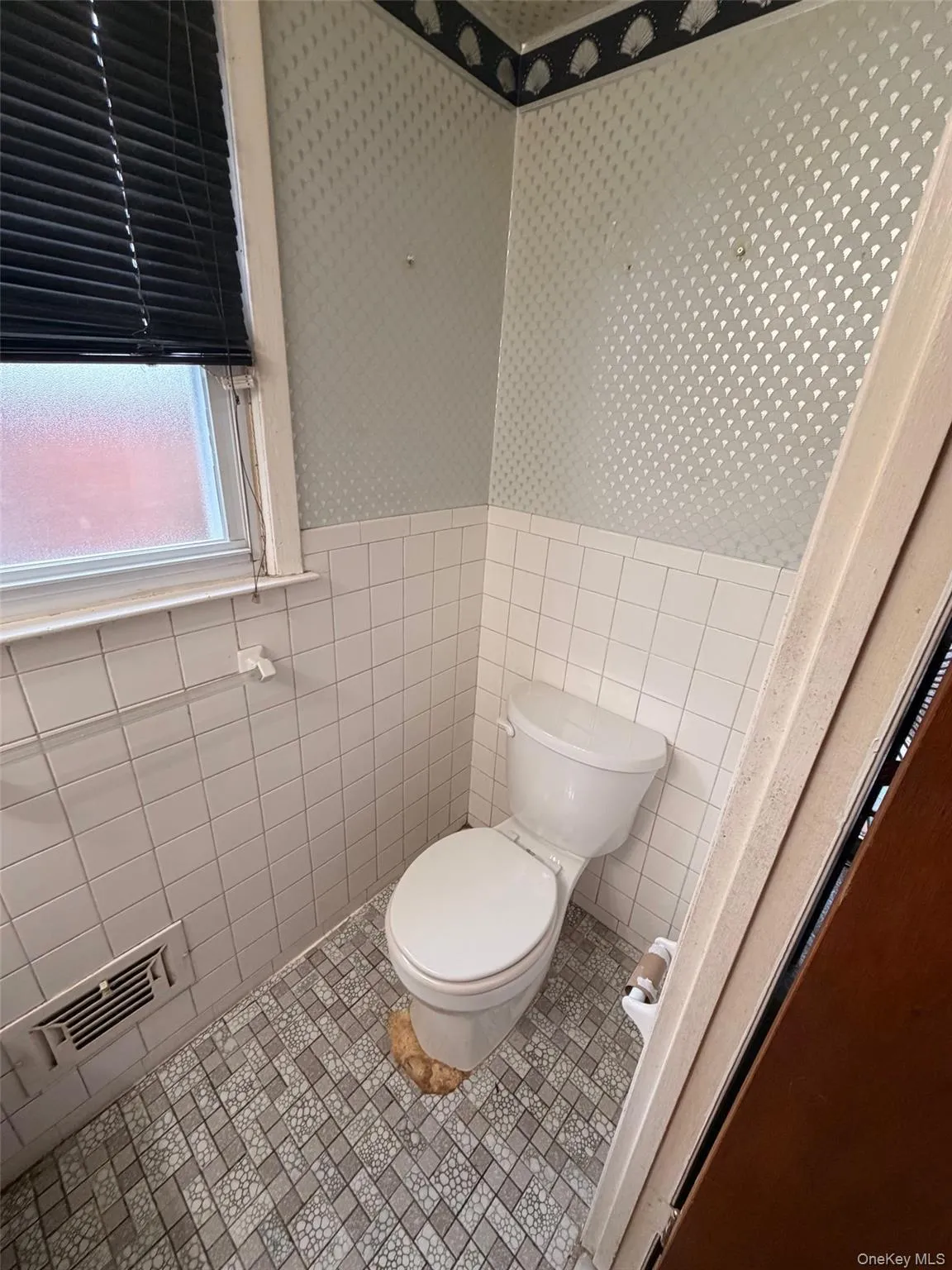 3224 Watt Avenue, New York, NY, 3 Bedrooms Bedrooms, 5 Rooms Rooms,1 BathroomBathrooms,Residential,For Rent,Watt,0,1023519 3224 Watt Avenue, New York, NY, 3 Bedrooms Bedrooms, 5 Rooms Rooms,1 BathroomBathrooms,Residential,For Rent,Watt,0,1023519
