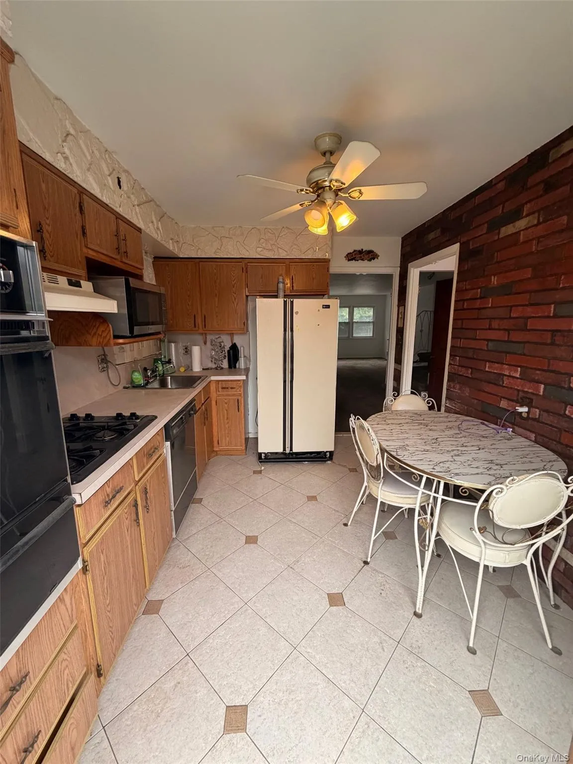 3224 Watt Avenue, New York, NY, 3 Bedrooms Bedrooms, 5 Rooms Rooms,1 BathroomBathrooms,Residential,For Rent,Watt,0,1023519 3224 Watt Avenue, New York, NY, 3 Bedrooms Bedrooms, 5 Rooms Rooms,1 BathroomBathrooms,Residential,For Rent,Watt,0,1023519