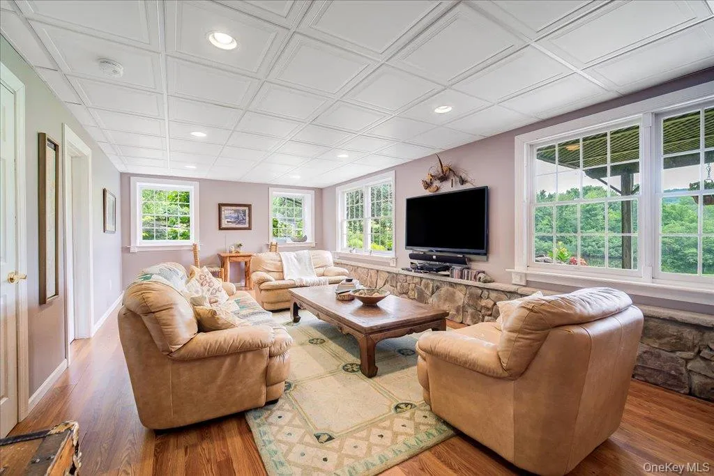 Fantastic finished and bright walk-out lower level with full size windows! Fantastic finished and bright walk-out lower level with full size windows!