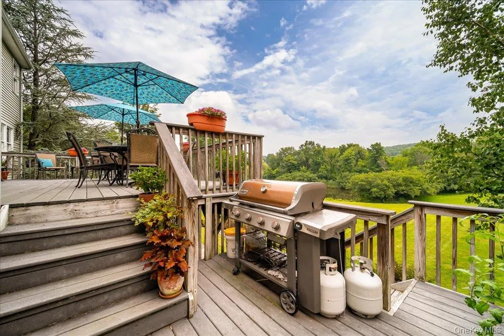 Double level decks with a perfect nook for grilling out. Double level decks with a perfect nook for grilling out.