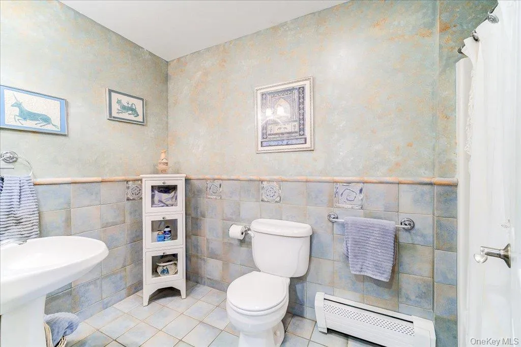 A fourth full bath in the finished basement/lower level adds convenience. A fourth full bath in the finished basement/lower level adds convenience.