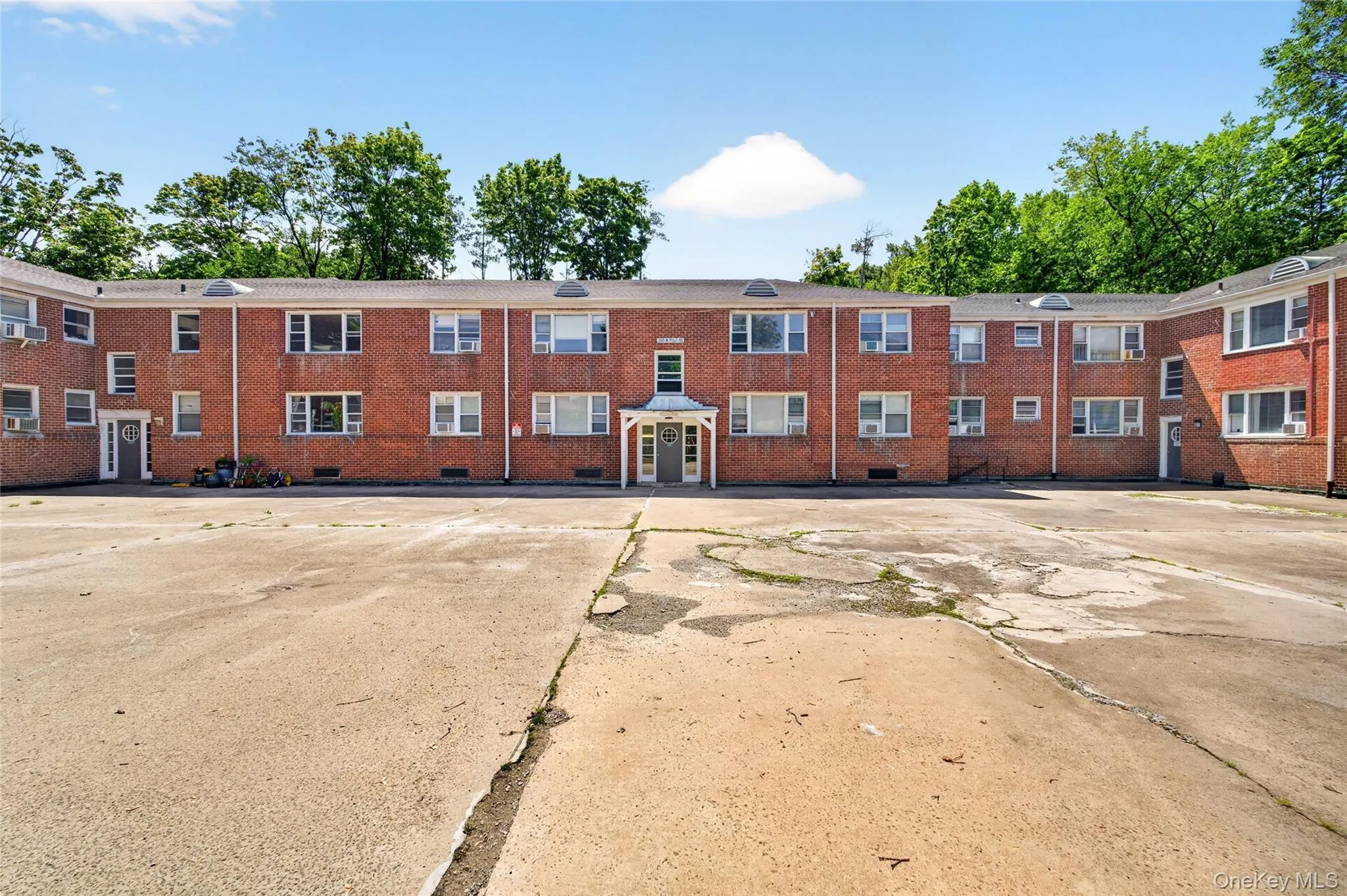 205 West Post Road, White Plains, NY, 1 Bedroom Bedrooms, 3 Rooms Rooms,1 BathroomBathrooms,Residential,For Rent,West Post,0,1023529 205 West Post Road, White Plains, NY, 1 Bedroom Bedrooms, 3 Rooms Rooms,1 BathroomBathrooms,Residential,For Rent,West Post,0,1023529