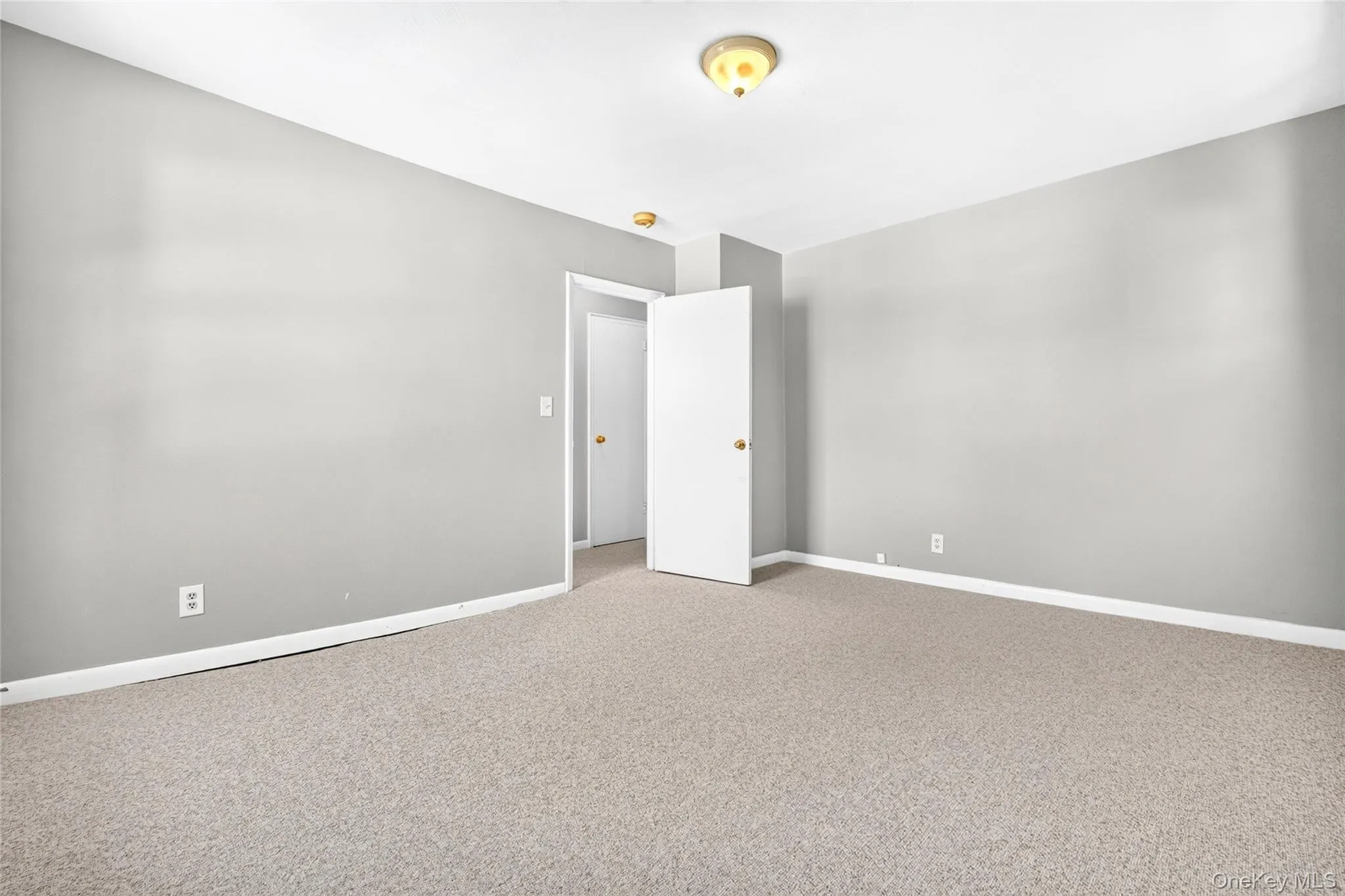 205 West Post Road, White Plains, NY, 1 Bedroom Bedrooms, 3 Rooms Rooms,1 BathroomBathrooms,Residential,For Rent,West Post,0,1023529 205 West Post Road, White Plains, NY, 1 Bedroom Bedrooms, 3 Rooms Rooms,1 BathroomBathrooms,Residential,For Rent,West Post,0,1023529