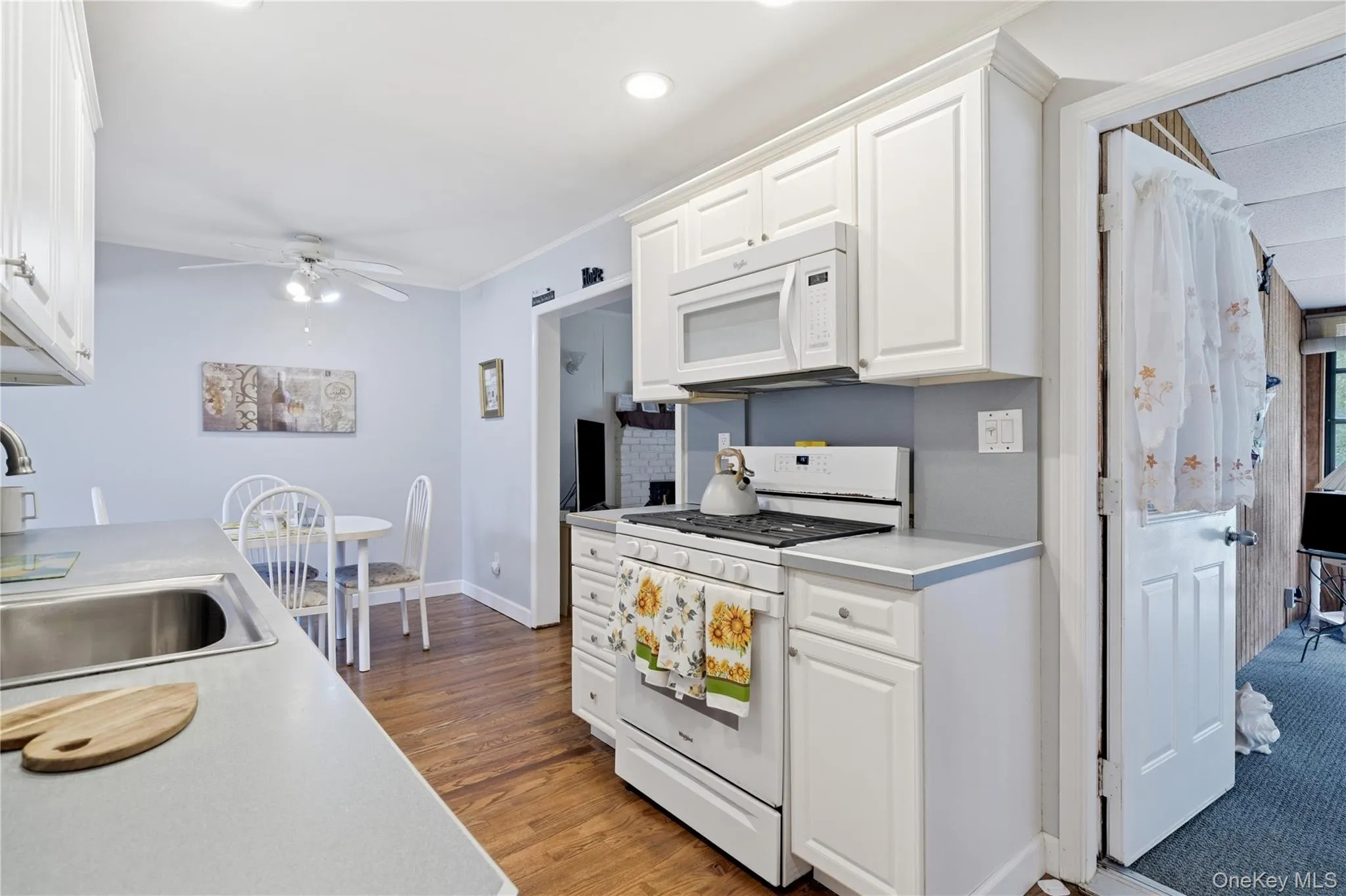 1440 Lincoln Boulevard, Islip, NY, 3 Bedrooms Bedrooms, 10 Rooms Rooms,1 BathroomBathrooms,Residential,For Rent,Lincoln,0,1023532 1440 Lincoln Boulevard, Islip, NY, 3 Bedrooms Bedrooms, 10 Rooms Rooms,1 BathroomBathrooms,Residential,For Rent,Lincoln,0,1023532
