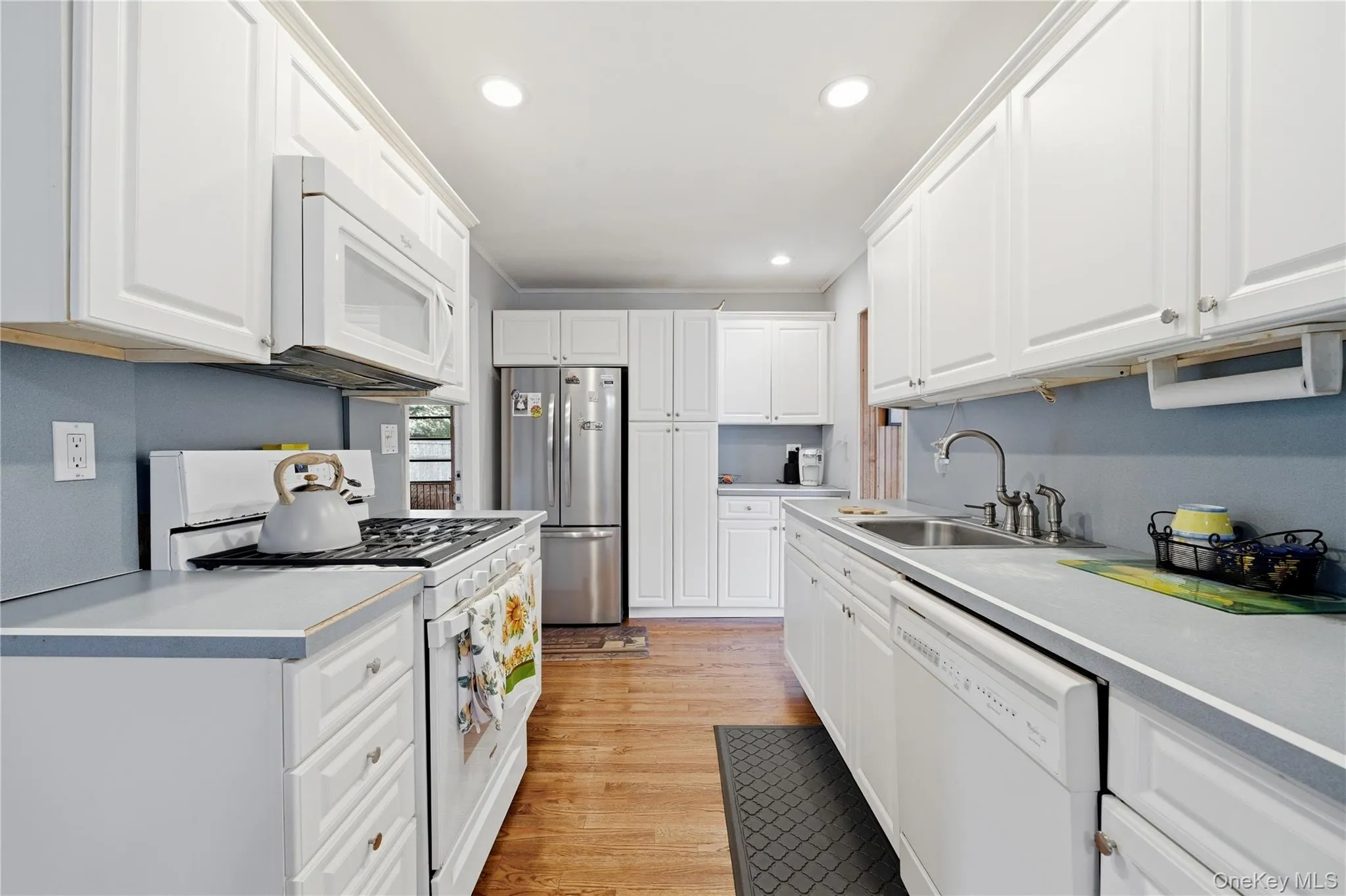 1440 Lincoln Boulevard, Islip, NY, 3 Bedrooms Bedrooms, 10 Rooms Rooms,1 BathroomBathrooms,Residential,For Rent,Lincoln,0,1023532 1440 Lincoln Boulevard, Islip, NY, 3 Bedrooms Bedrooms, 10 Rooms Rooms,1 BathroomBathrooms,Residential,For Rent,Lincoln,0,1023532